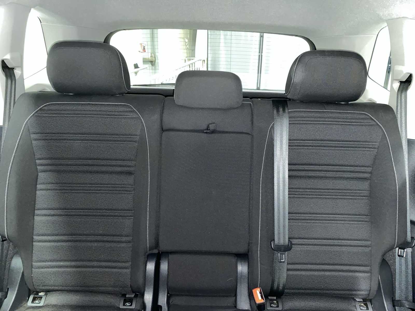 Thumbnail: 2022 Volkswagen Tiguan - 22