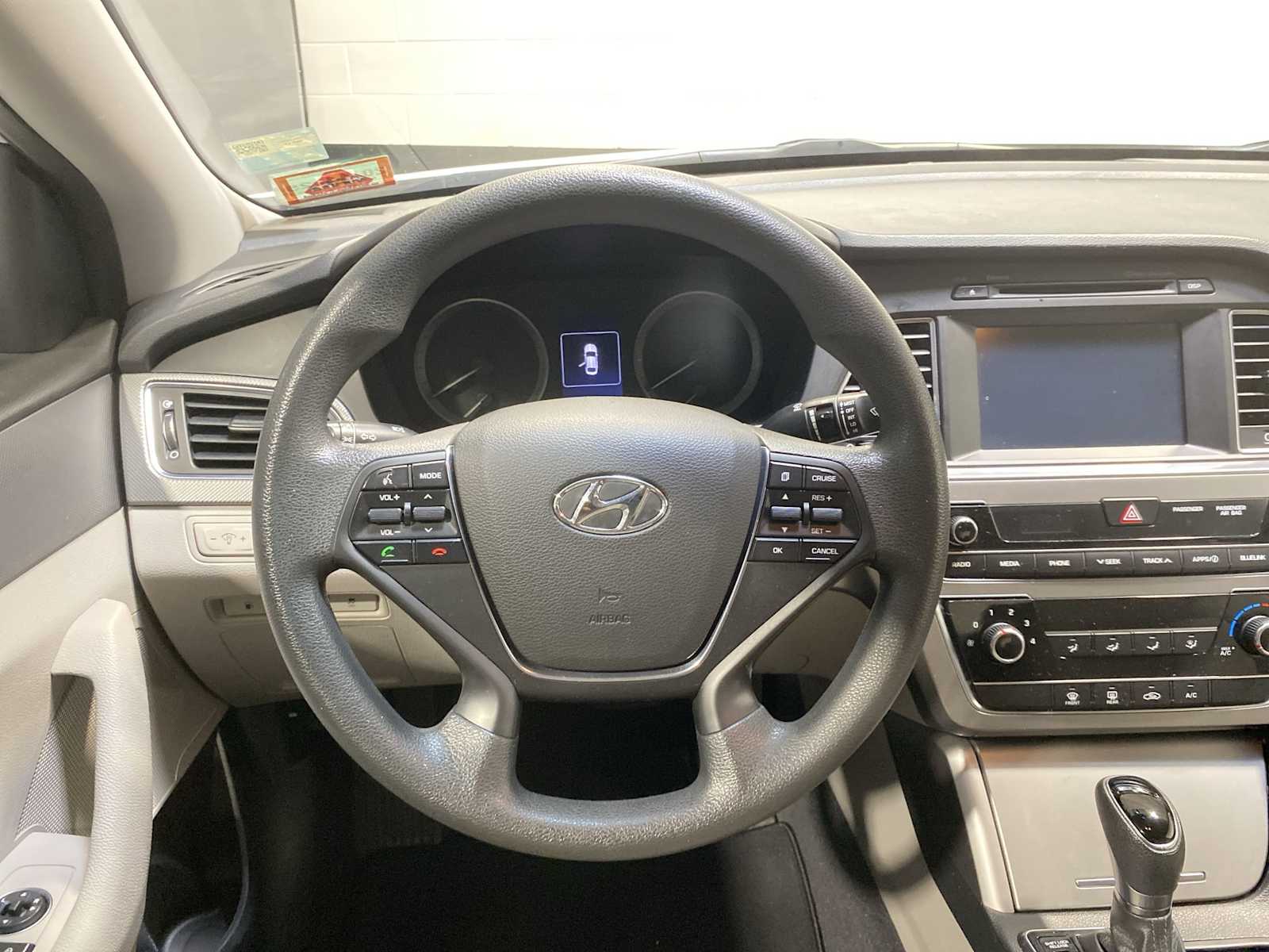 Thumbnail: 2016 Hyundai Sonata - 15