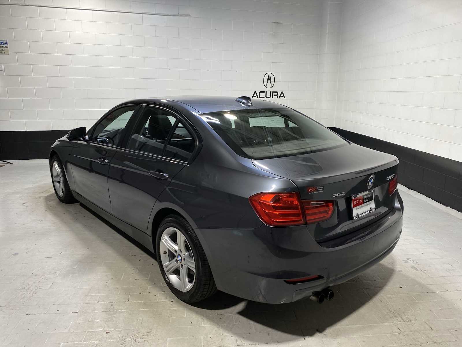 Thumbnail: 2013 BMW 3 Series - 4