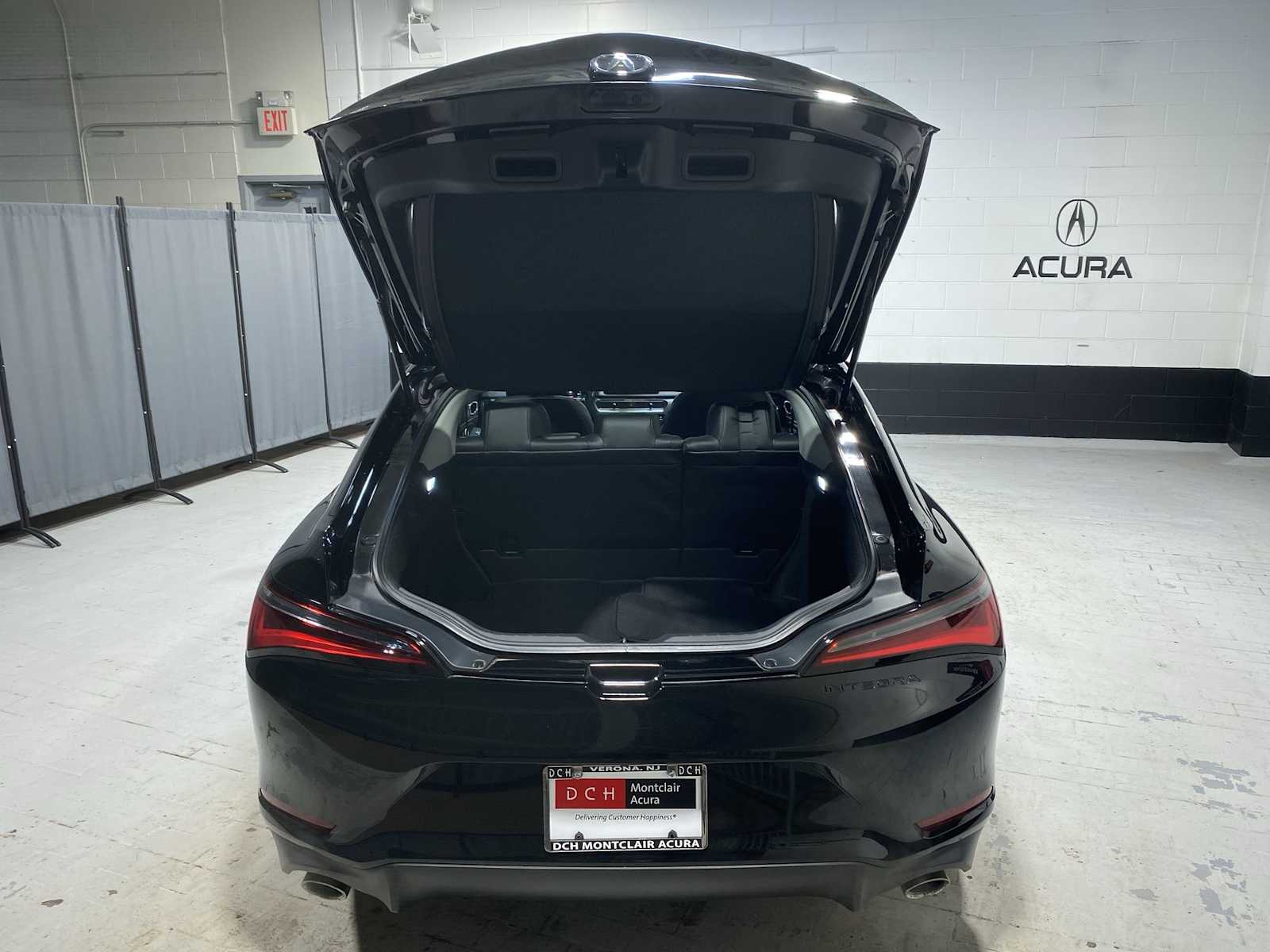 Thumbnail: 2023 Acura Integra - 19