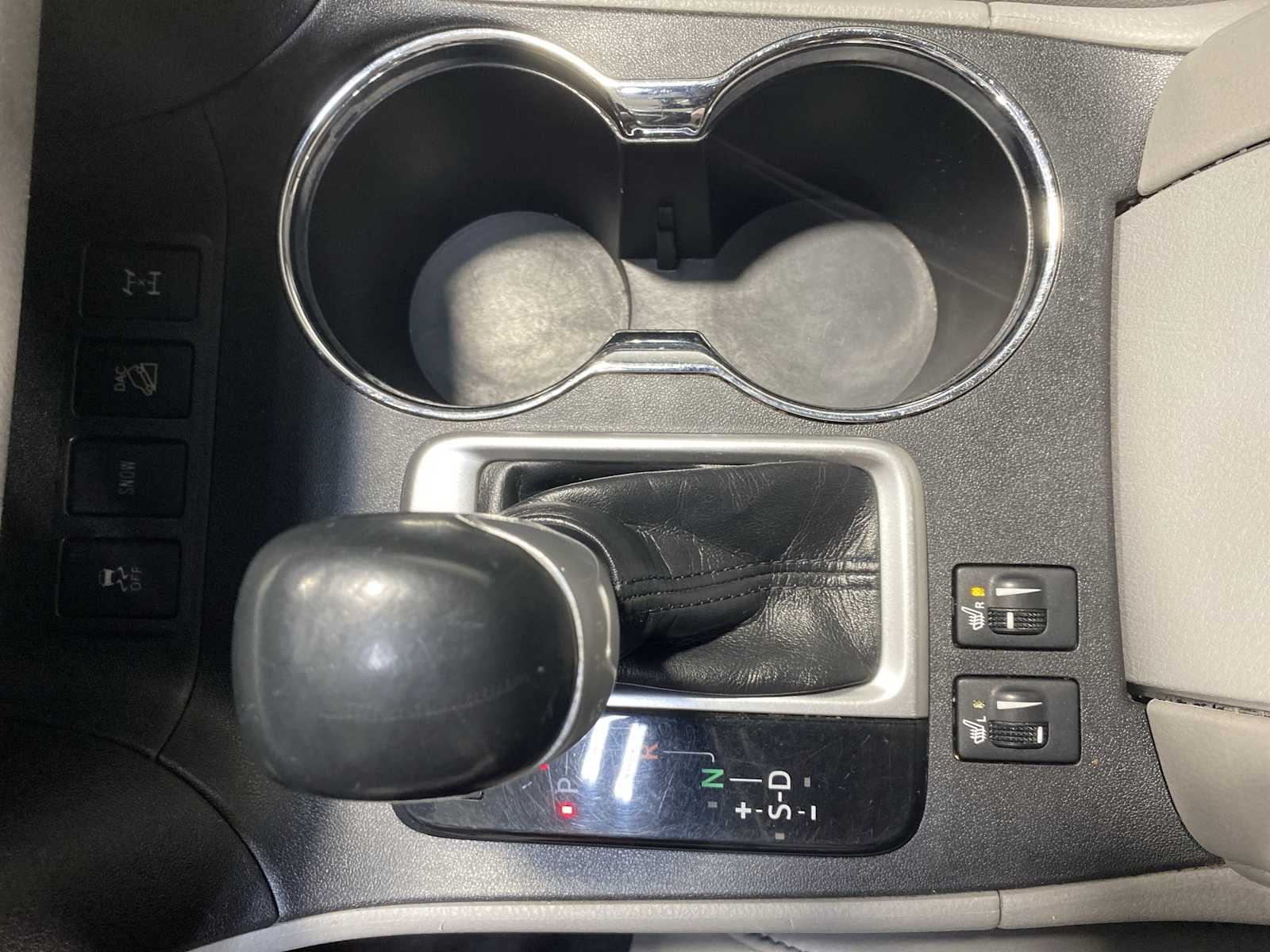 Thumbnail: 2018 Toyota Highlander - 17