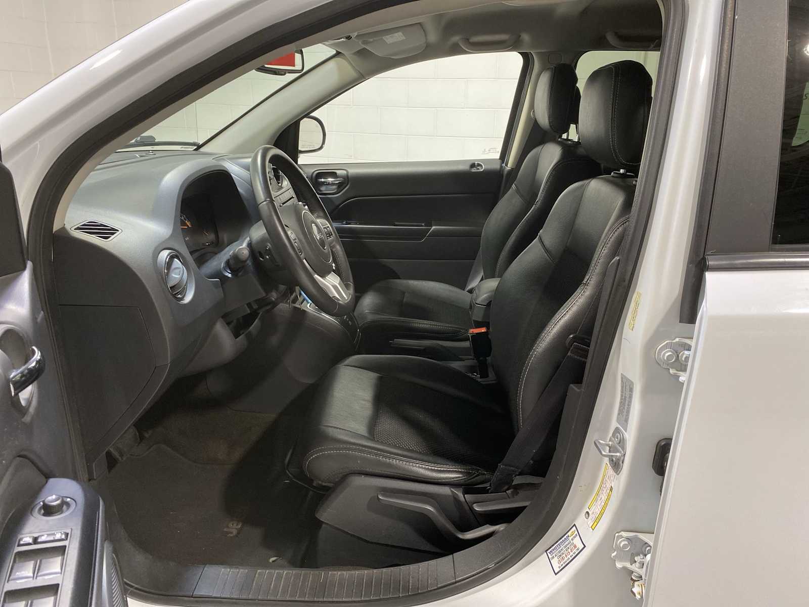 Thumbnail: 2017 Jeep Compass - 2