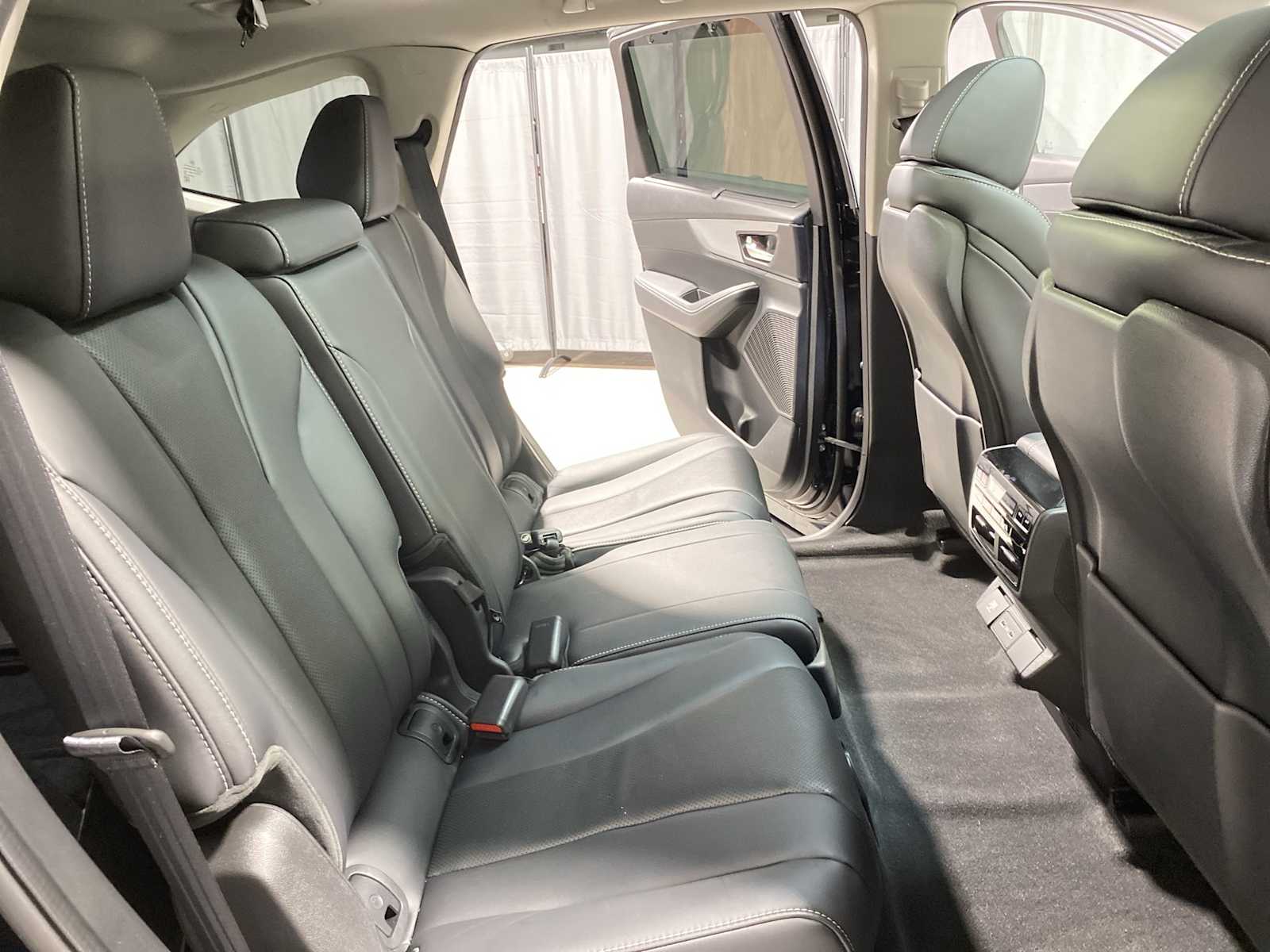 Thumbnail: 2023 Acura MDX - 13