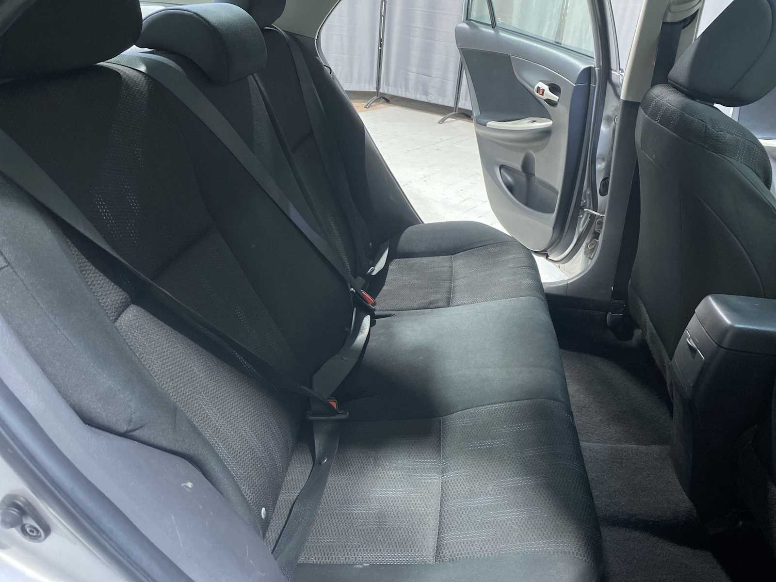 Thumbnail: 2011 Toyota Corolla - 13