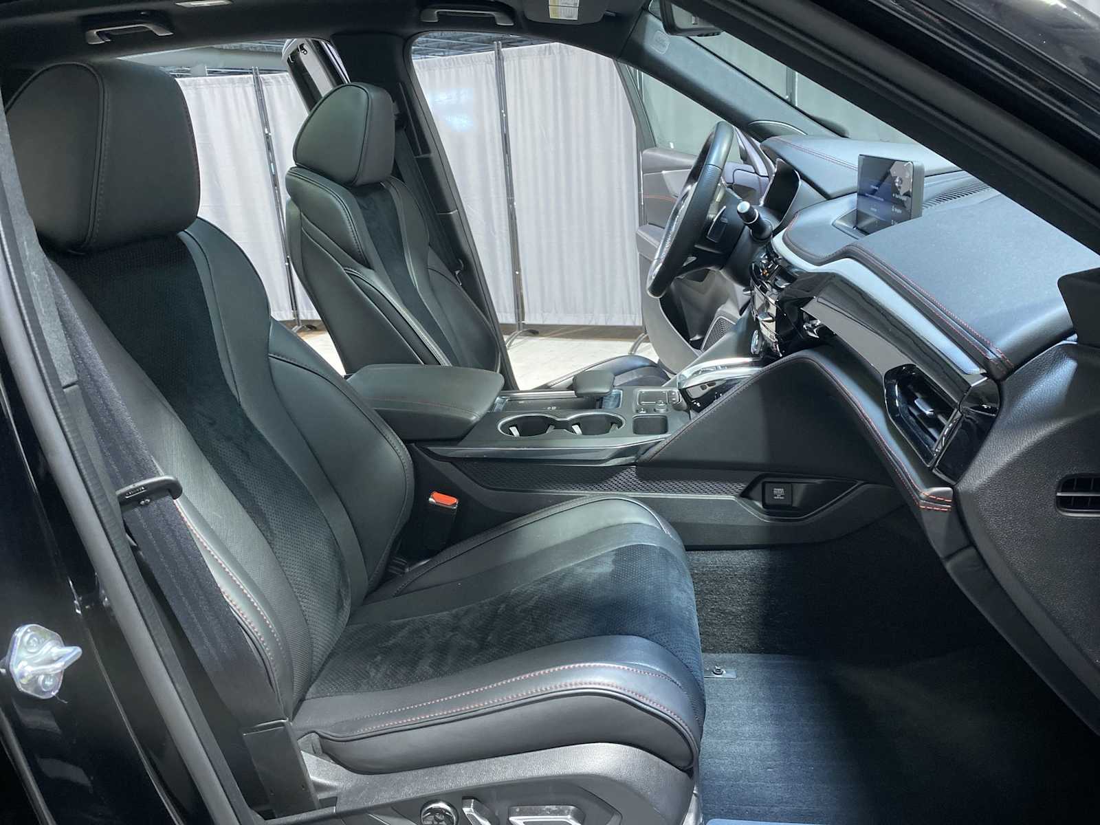 Thumbnail: 2023 Acura MDX - 14