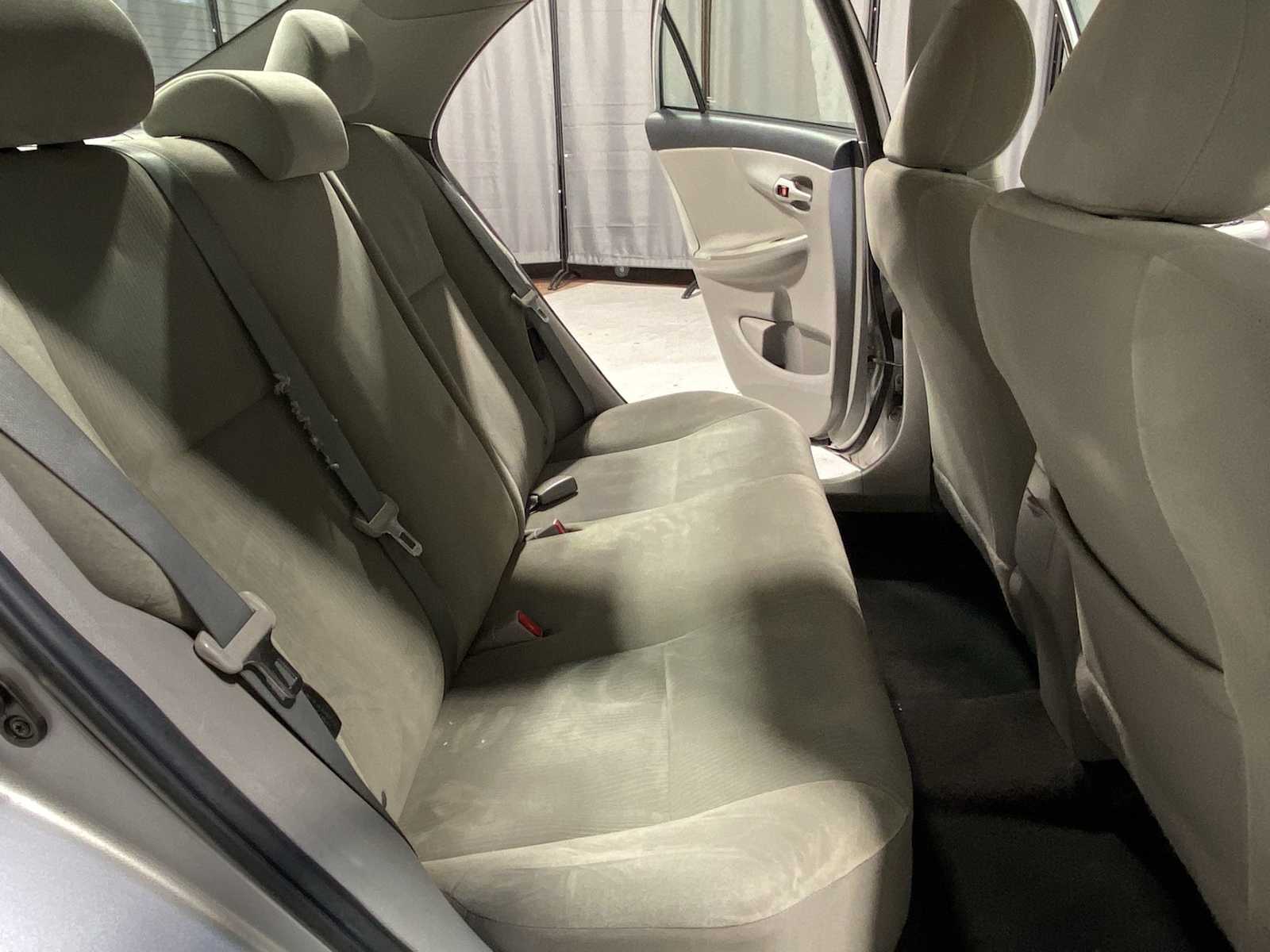 Thumbnail: 2012 Toyota Corolla - 13