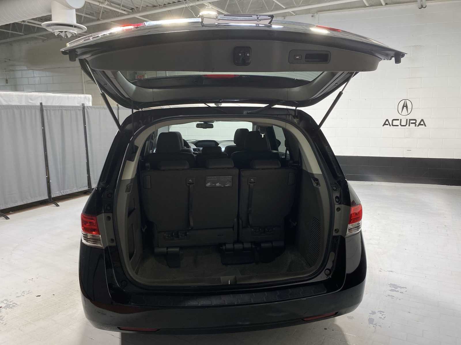 Thumbnail: 2014 Honda Odyssey - 19