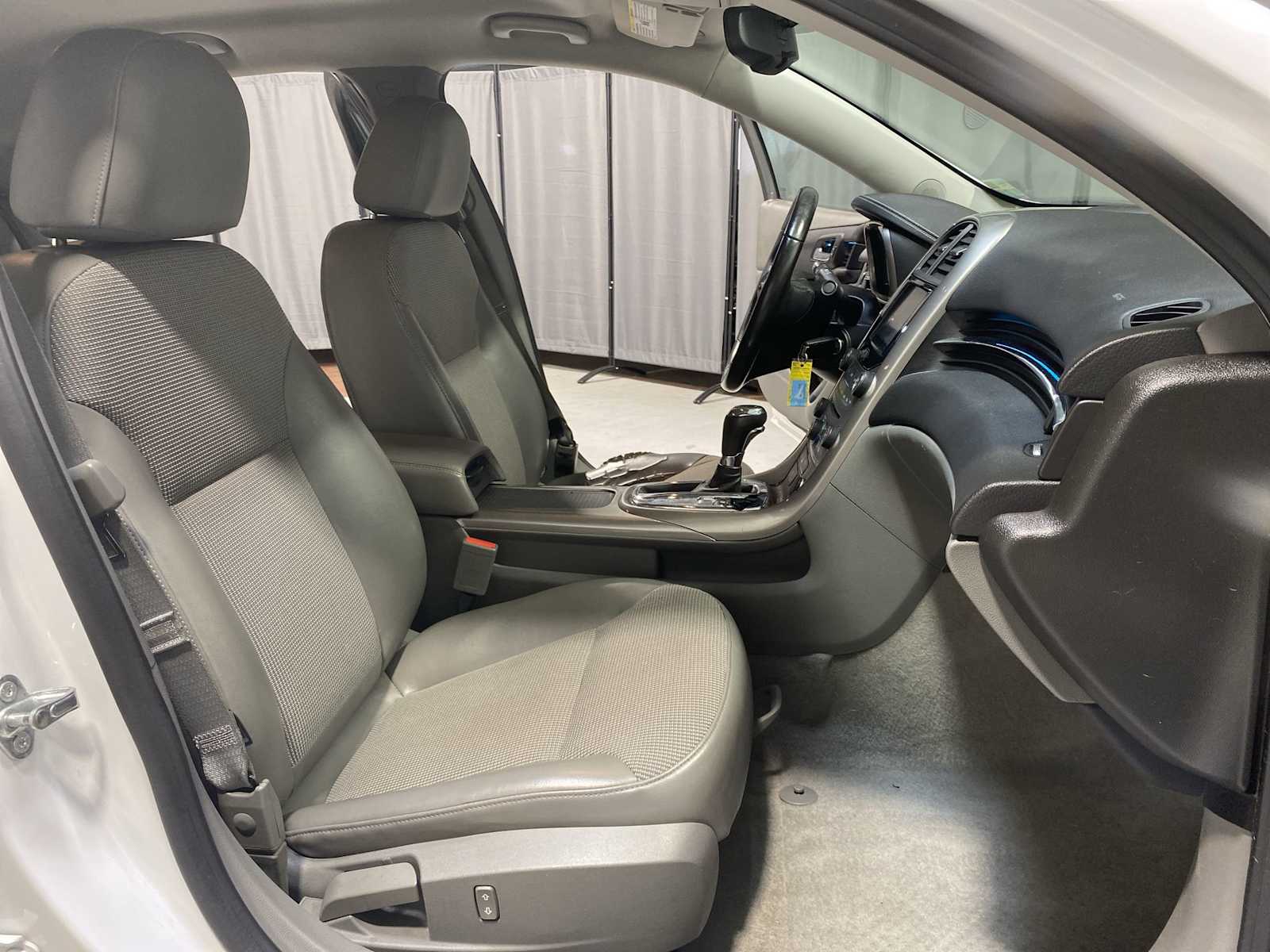 Thumbnail: 2013 Chevrolet Malibu - 14