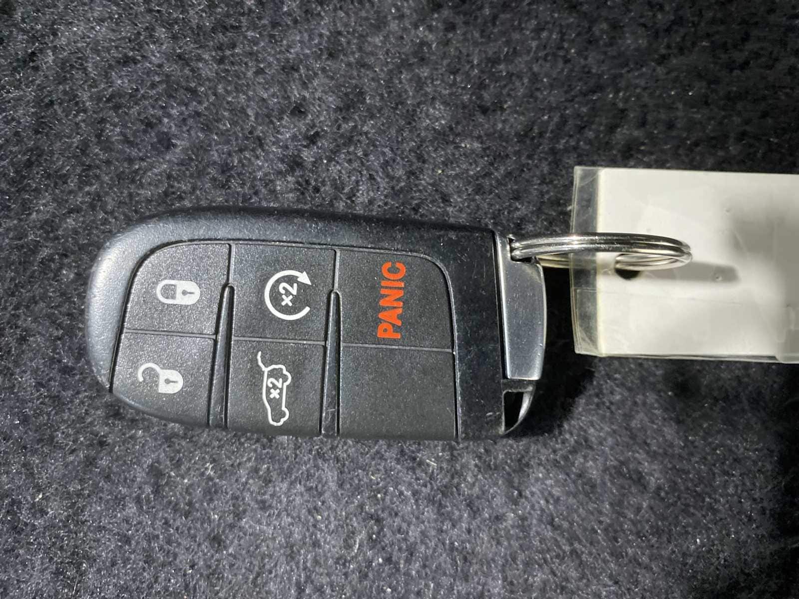 Thumbnail: 2017 Jeep Grand Cherokee - 20