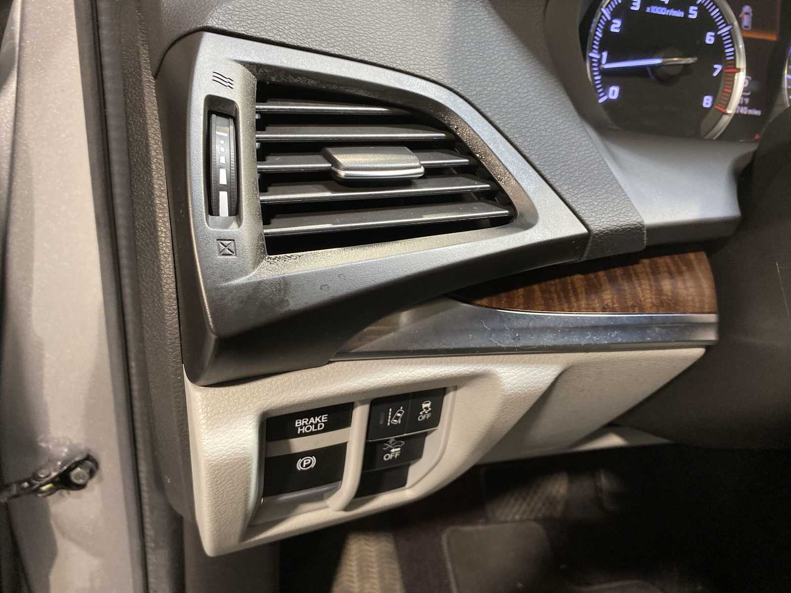 Thumbnail: 2019 Acura MDX - 24