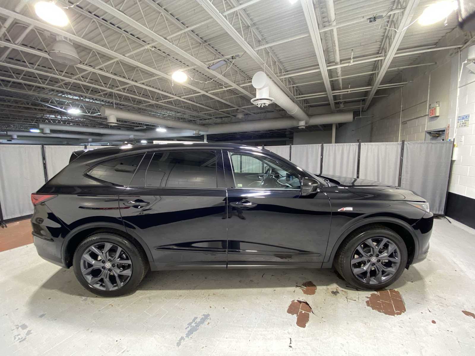 Thumbnail: 2023 Acura MDX - 27