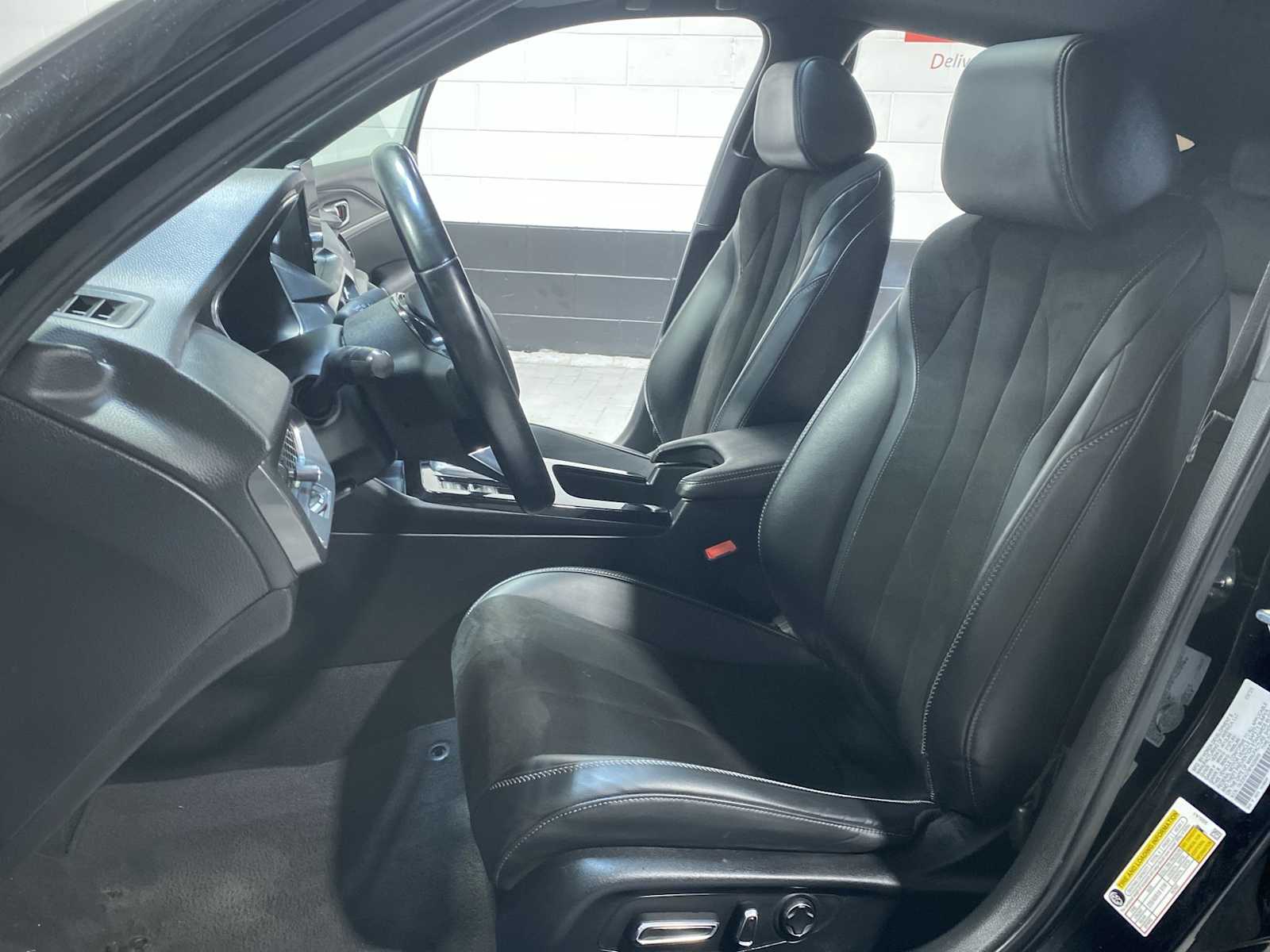 Thumbnail: 2023 Acura Integra - 11