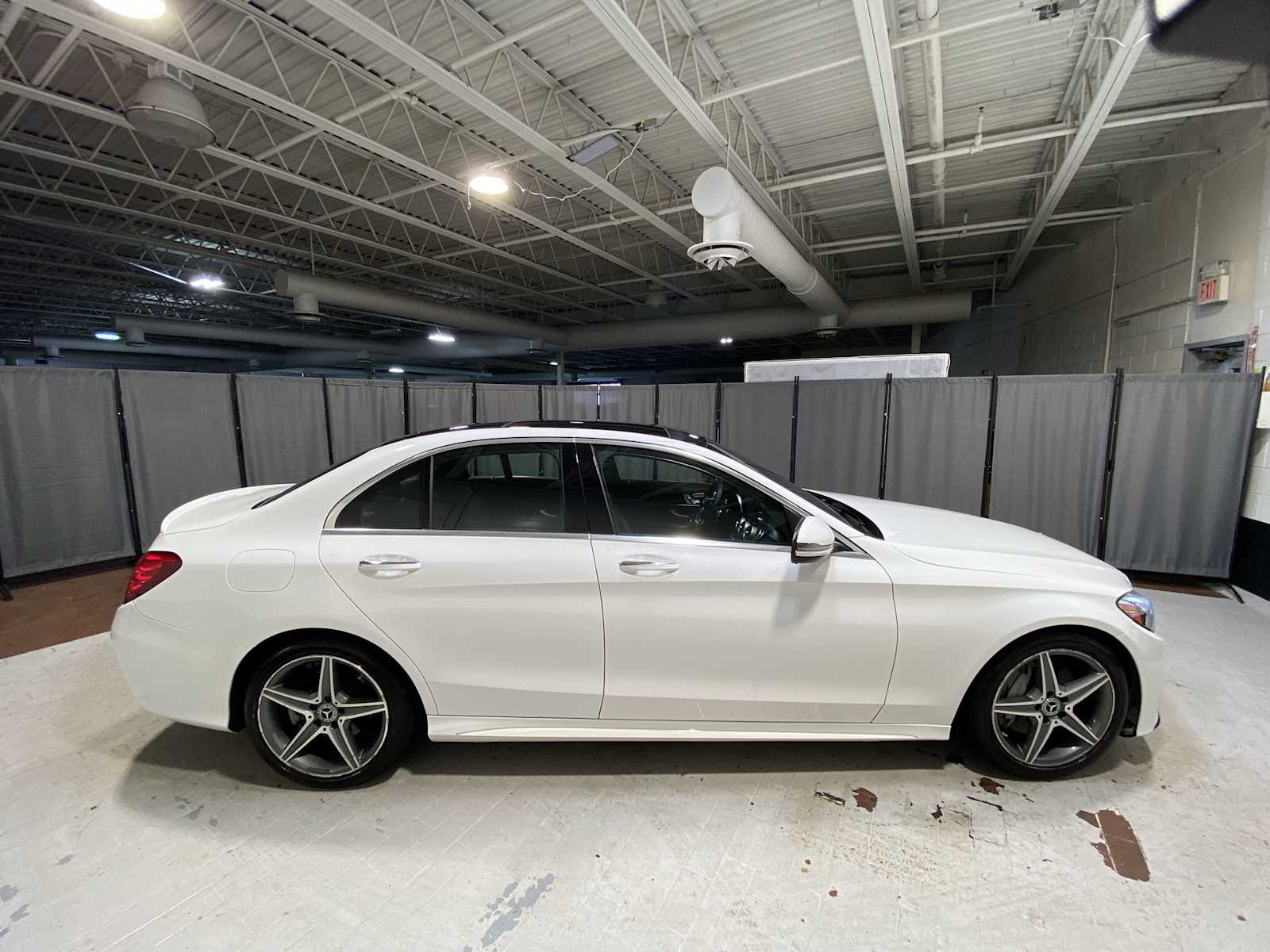 Thumbnail: 2017 Mercedes-Benz C-Class - 27