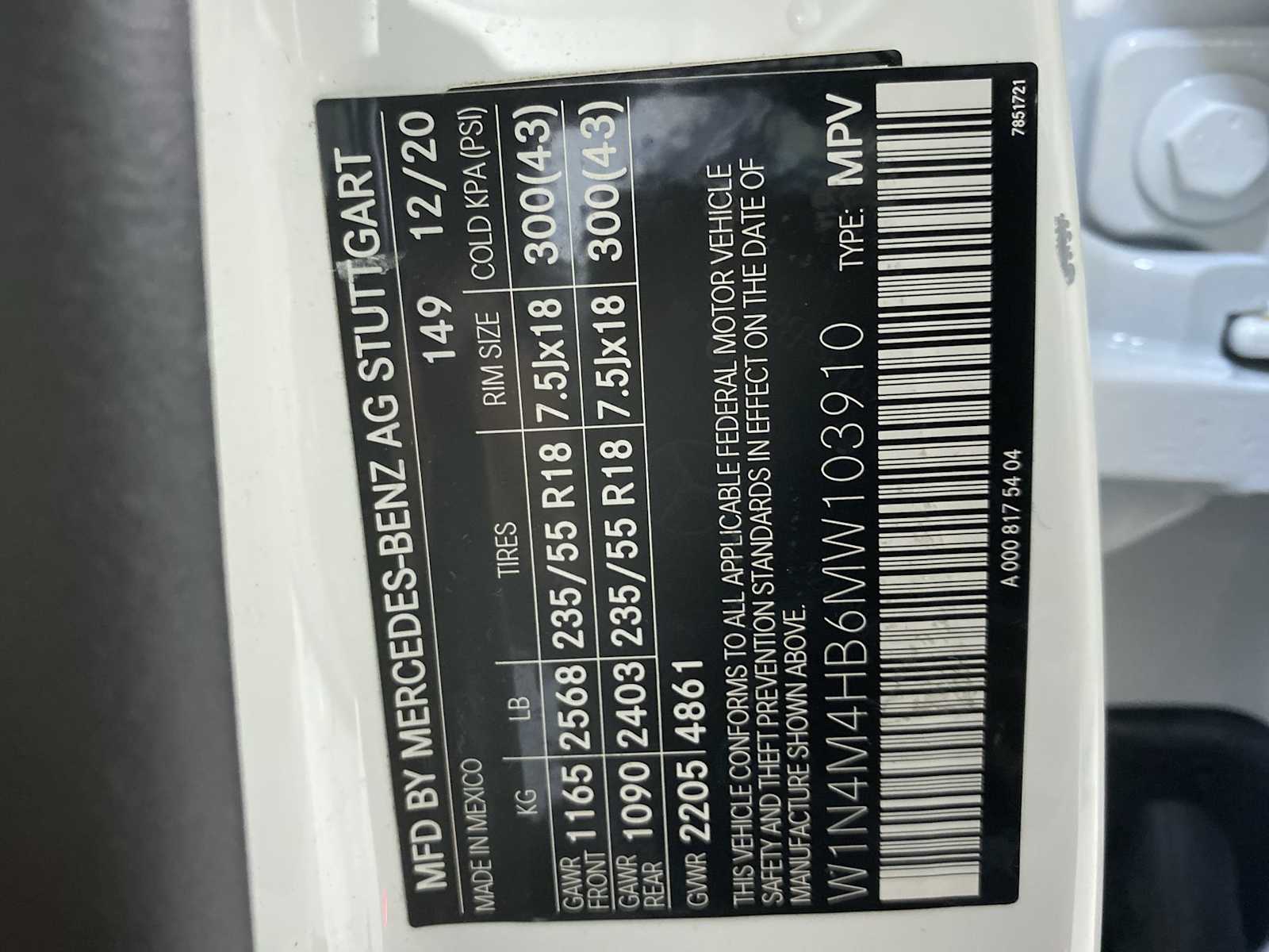 Thumbnail: 2021 Mercedes-Benz GLB - 21