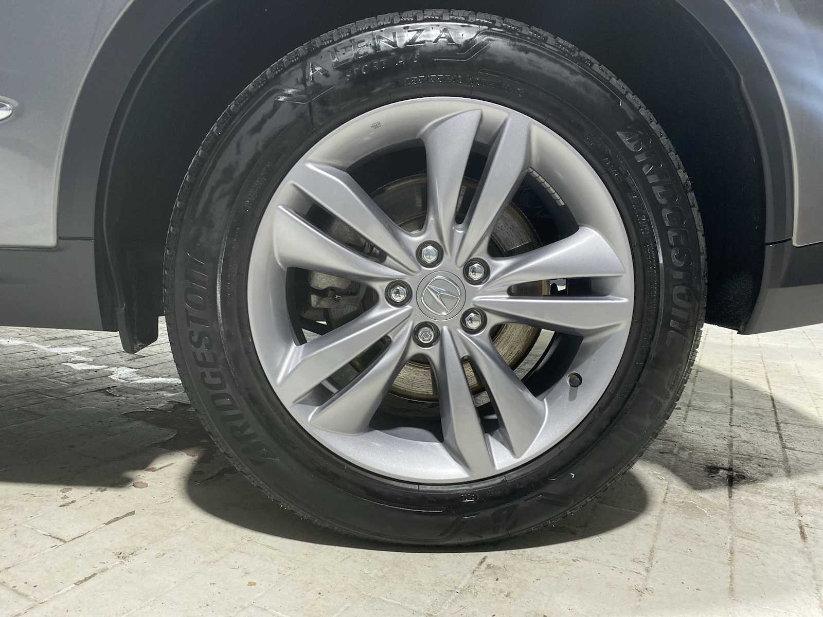 Thumbnail: 2023 Acura MDX - 8