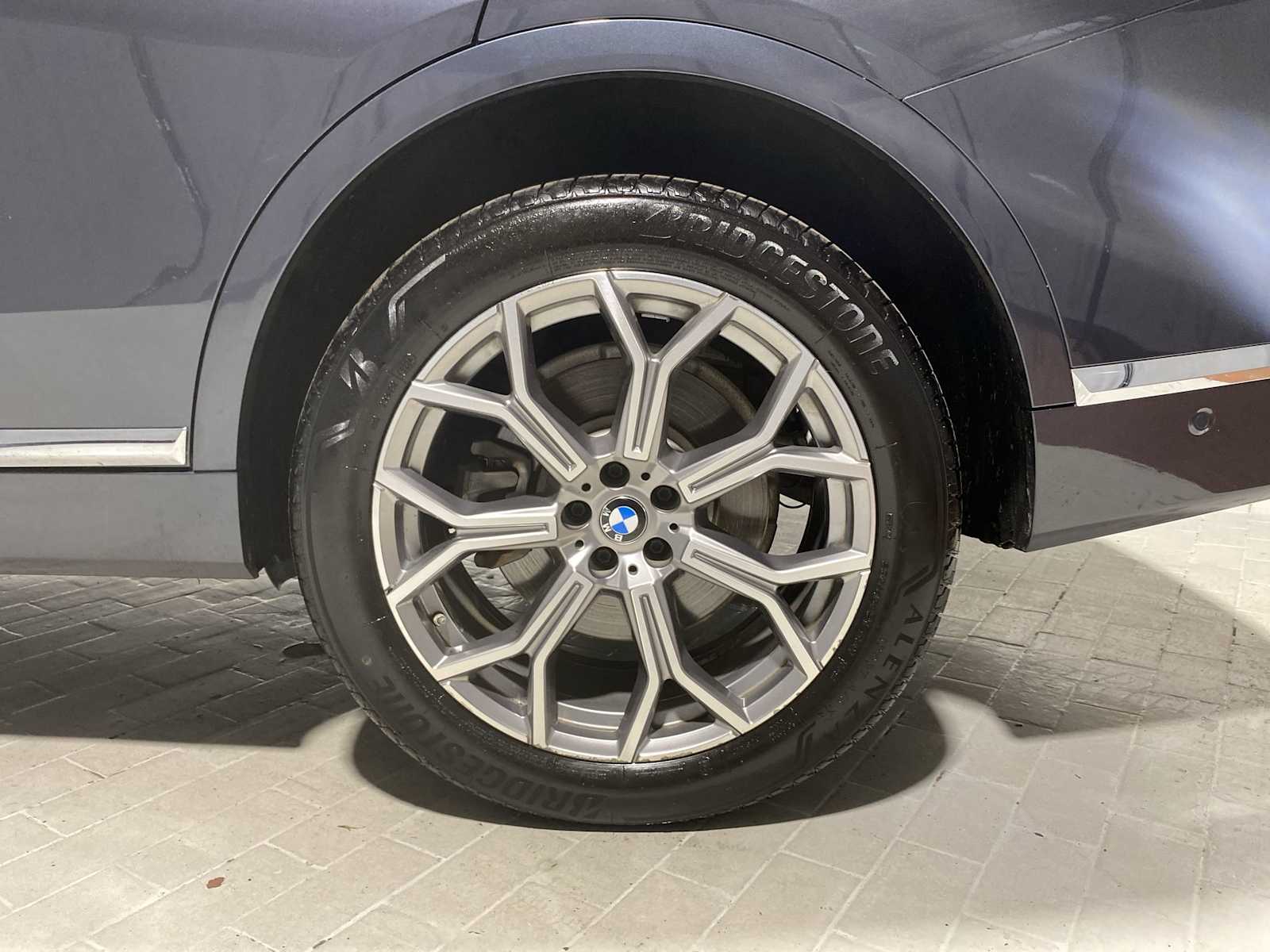 Thumbnail: 2019 BMW X7 - 8