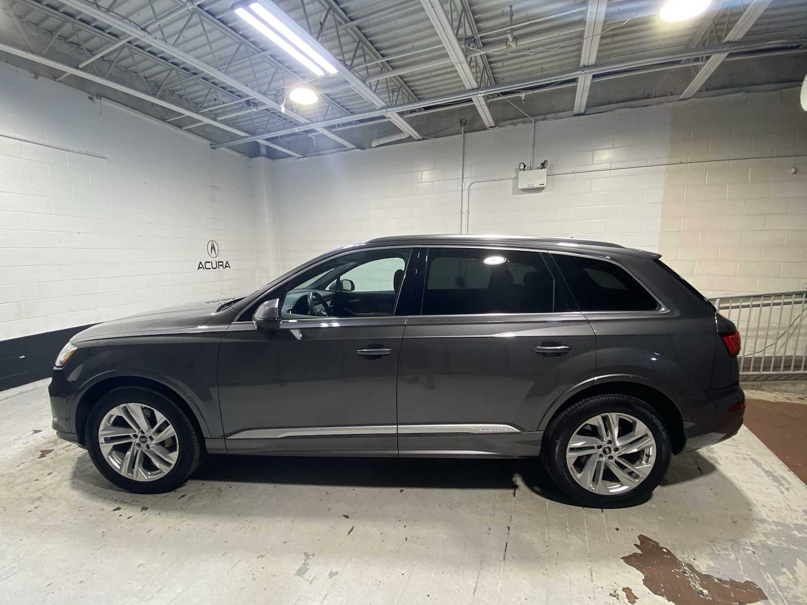 Thumbnail: 2021 Audi Q7 - 2