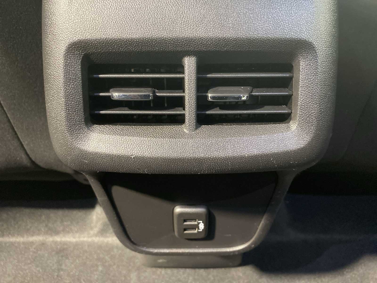 Thumbnail: 2024 Chevrolet Equinox - 25