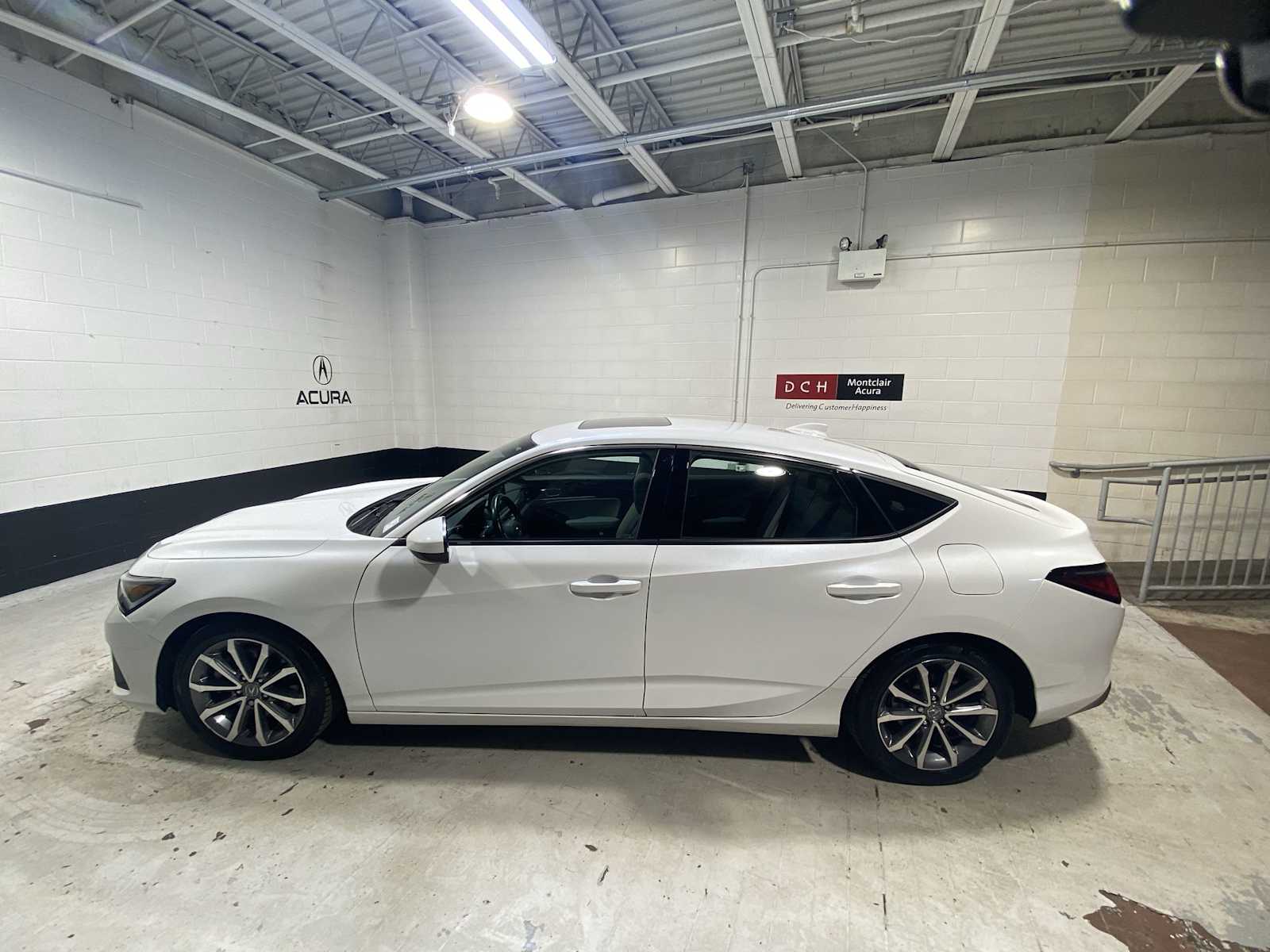 Thumbnail: 2023 Acura Integra - 3