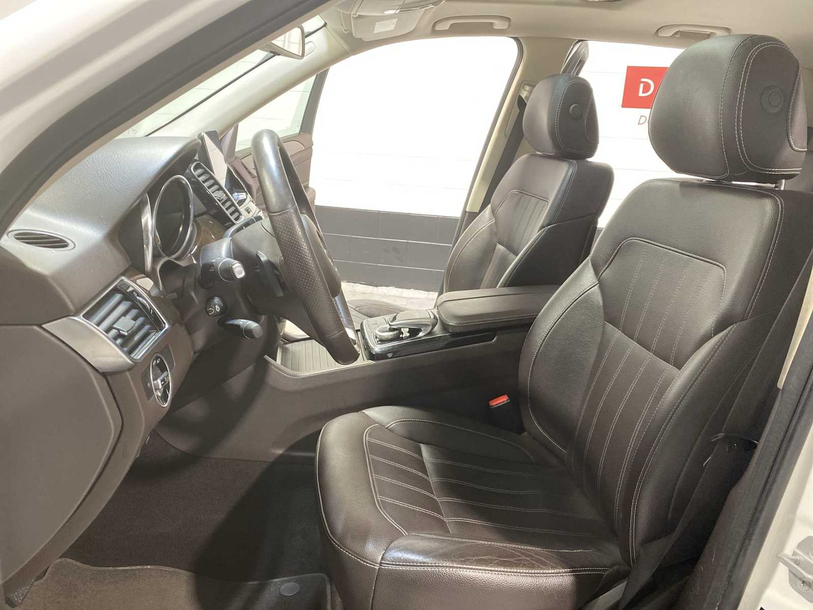 Thumbnail: 2016 Mercedes-Benz GLE - 11