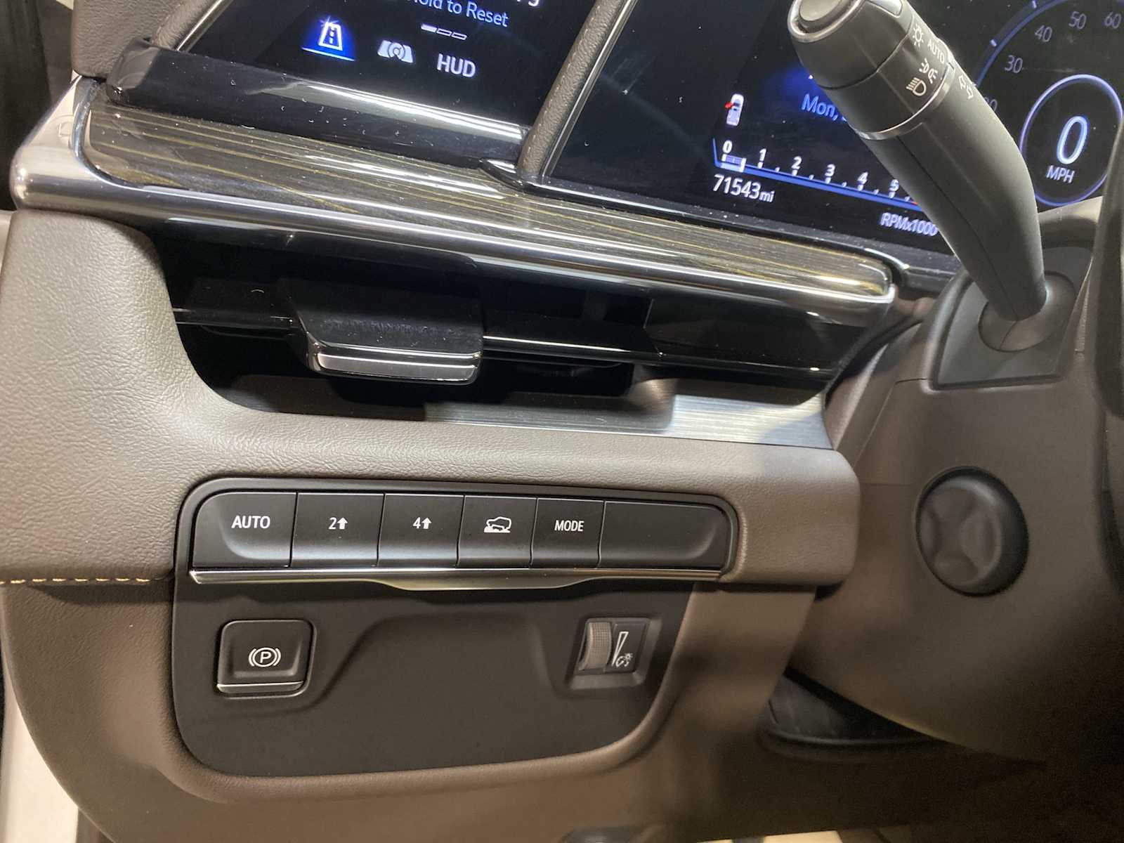 Thumbnail: 2022 Cadillac Escalade - 24