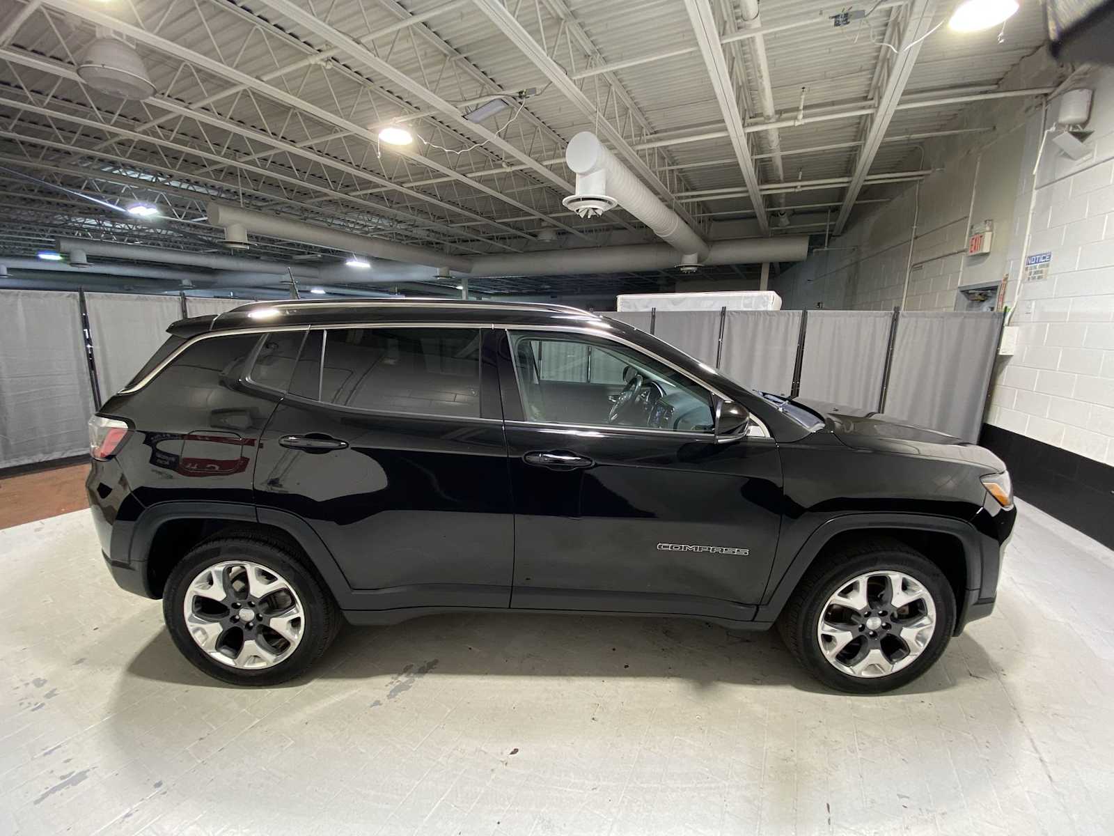 Thumbnail: 2020 Jeep Compass - 27