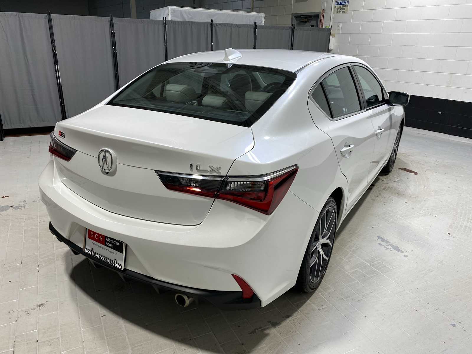 Thumbnail: 2022 Acura ILX - 26