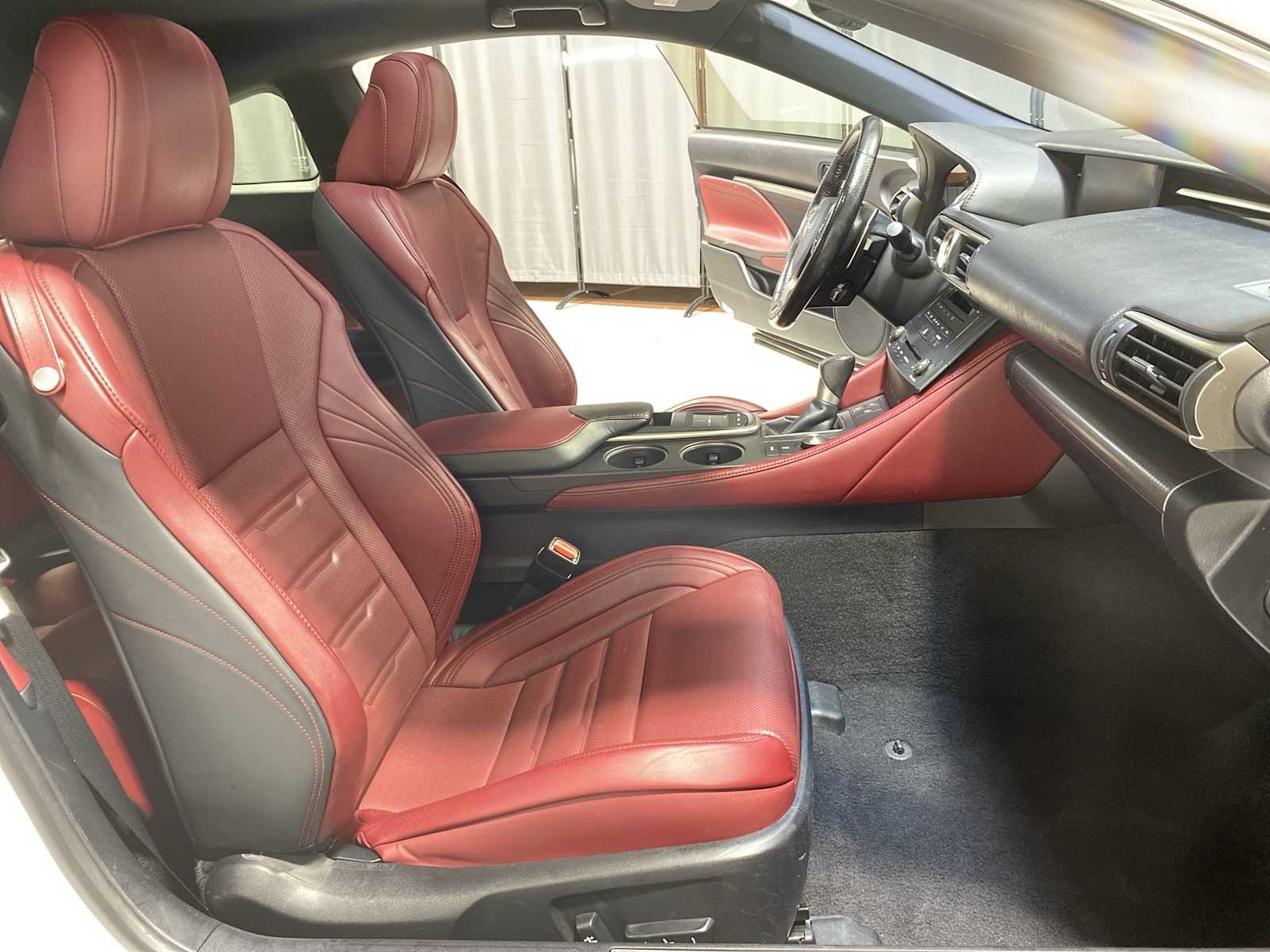 Thumbnail: 2016 Lexus RC - 14