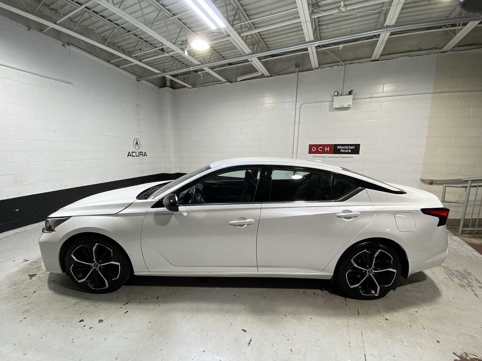 Thumbnail: 2024 Nissan Altima - 3