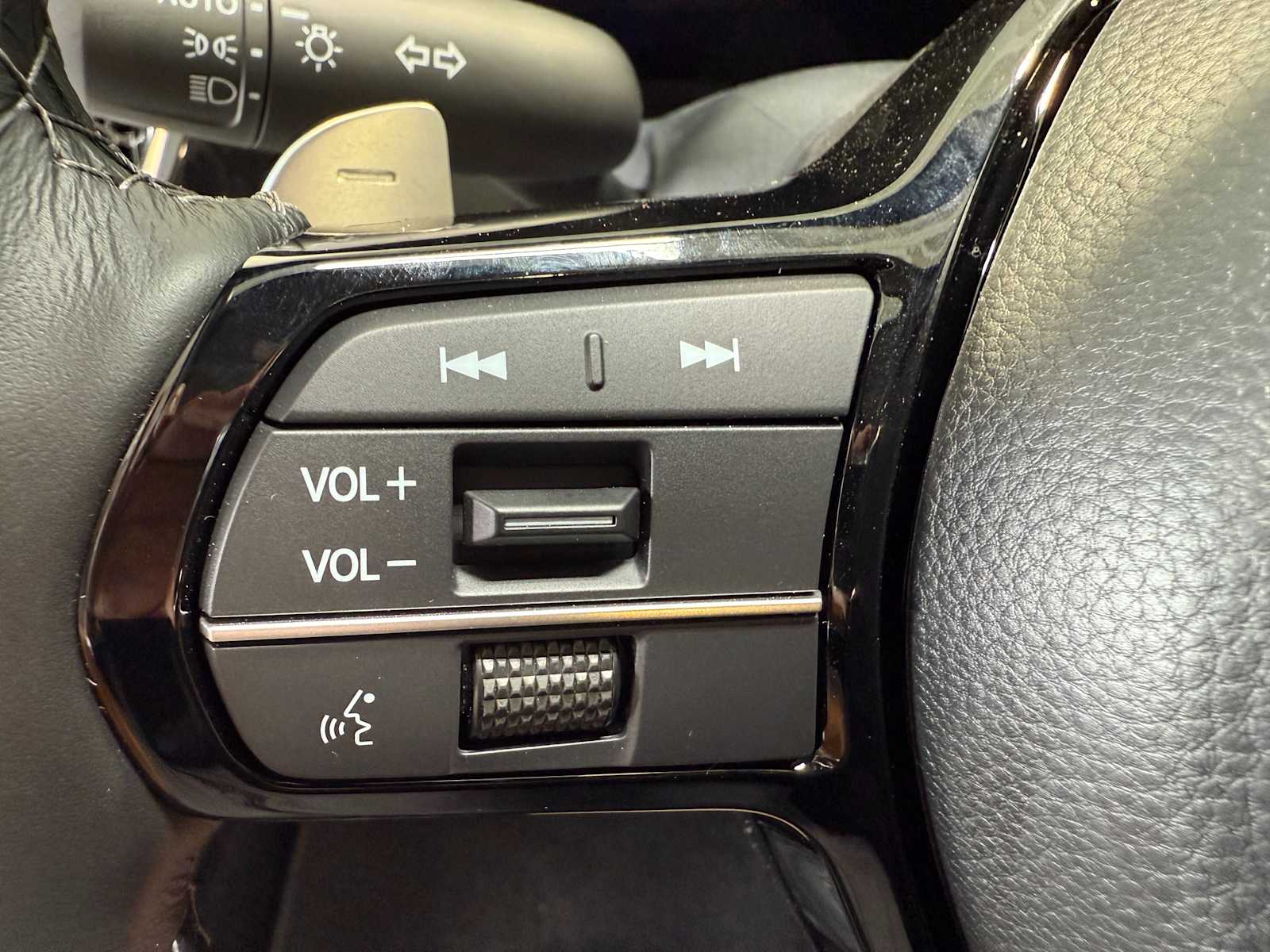 Thumbnail: 2026 Acura ADX - 17