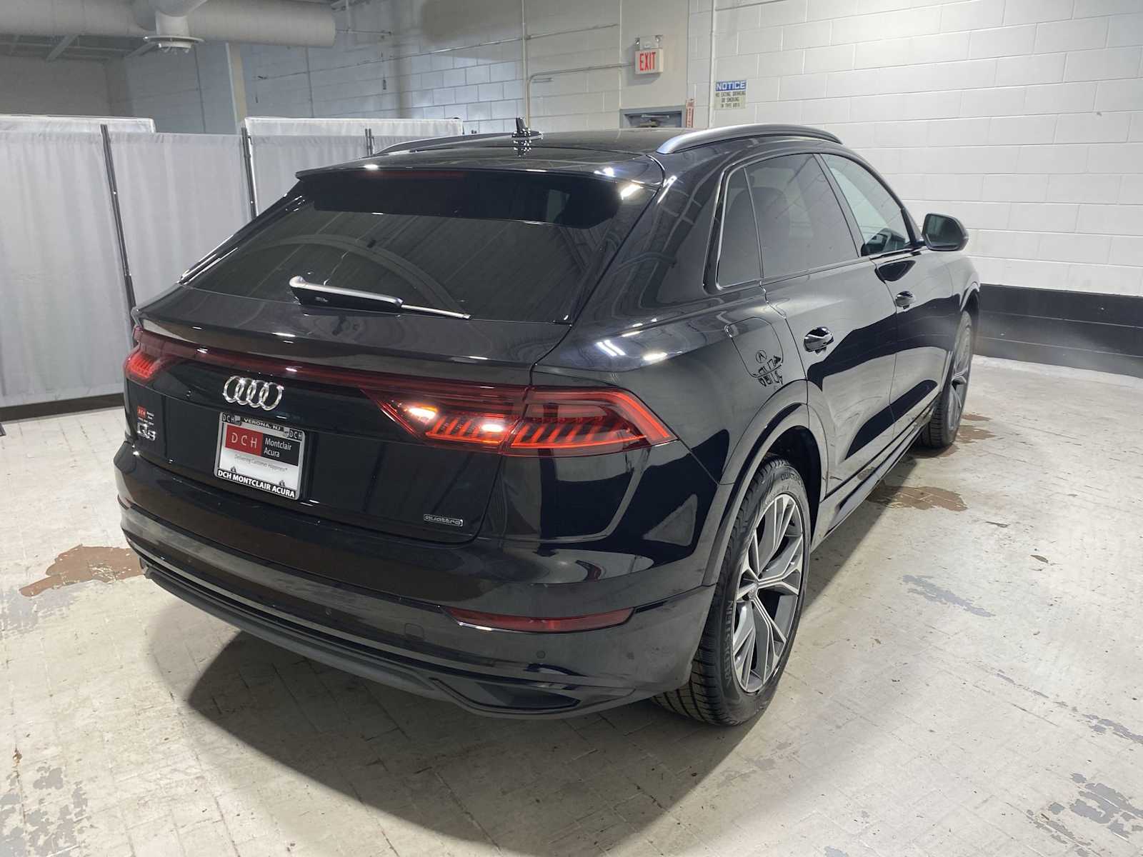 Thumbnail: 2020 Audi Q8 - 26