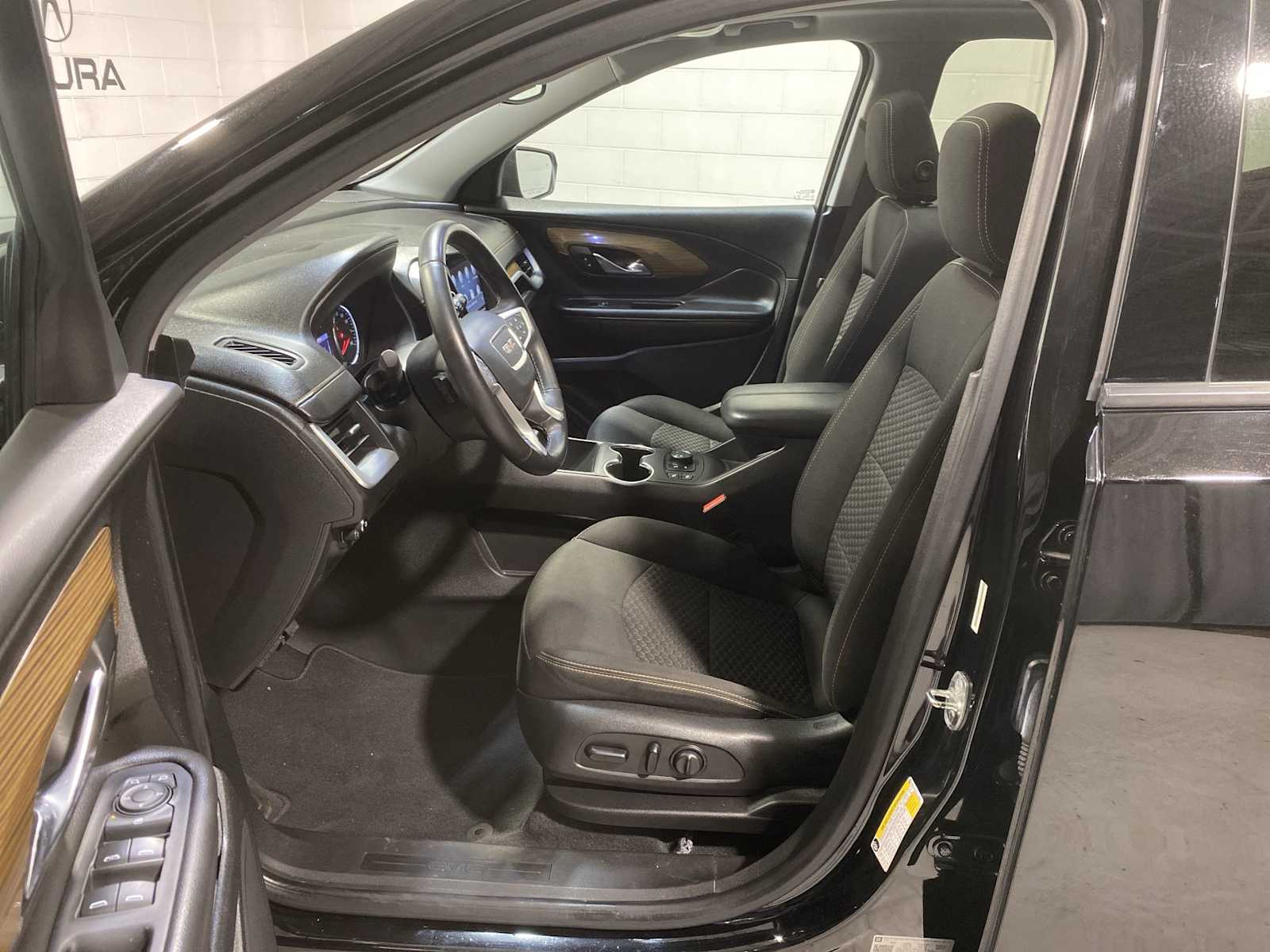 Thumbnail: 2020 GMC Terrain - 2