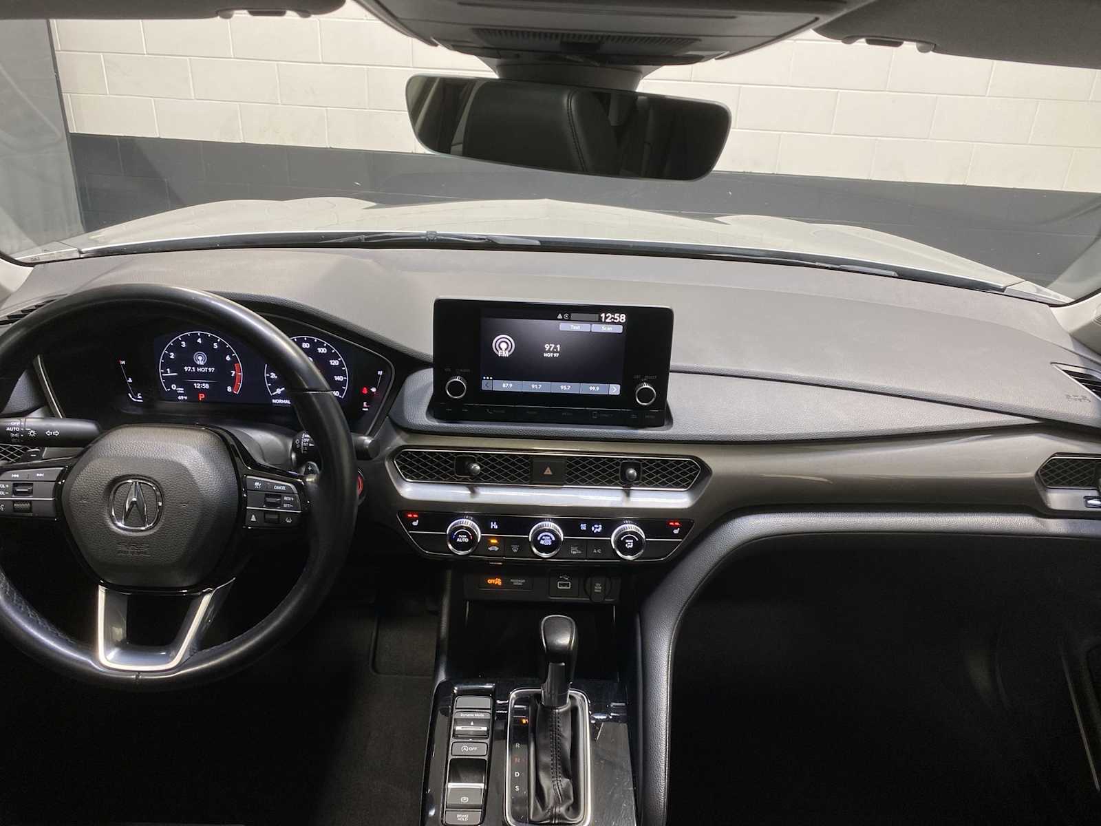 Thumbnail: 2023 Acura Integra - 10