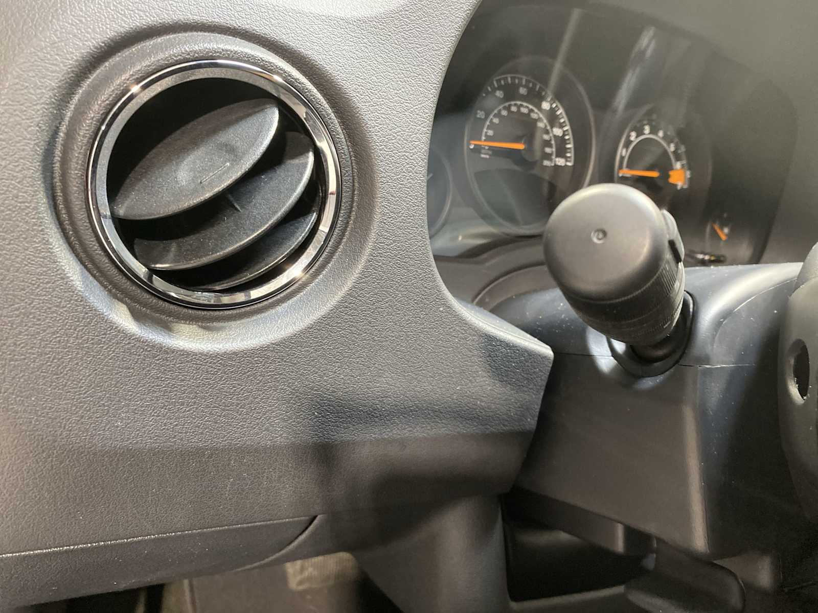 Thumbnail: 2017 Jeep Compass - 24