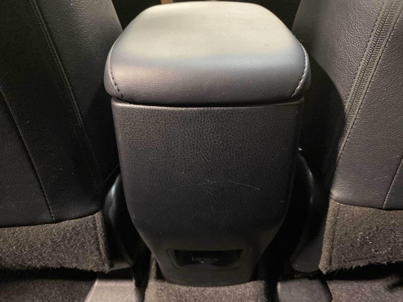 Thumbnail: 2018 Toyota RAV4 - 25