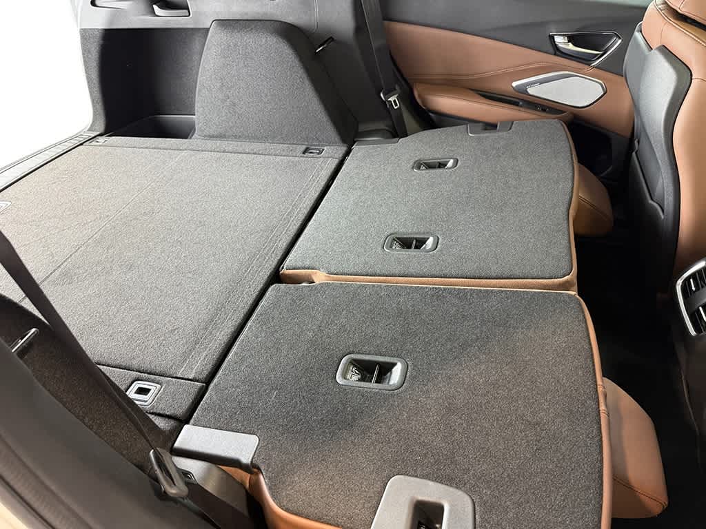 Thumbnail: 2026 Acura RDX - 36