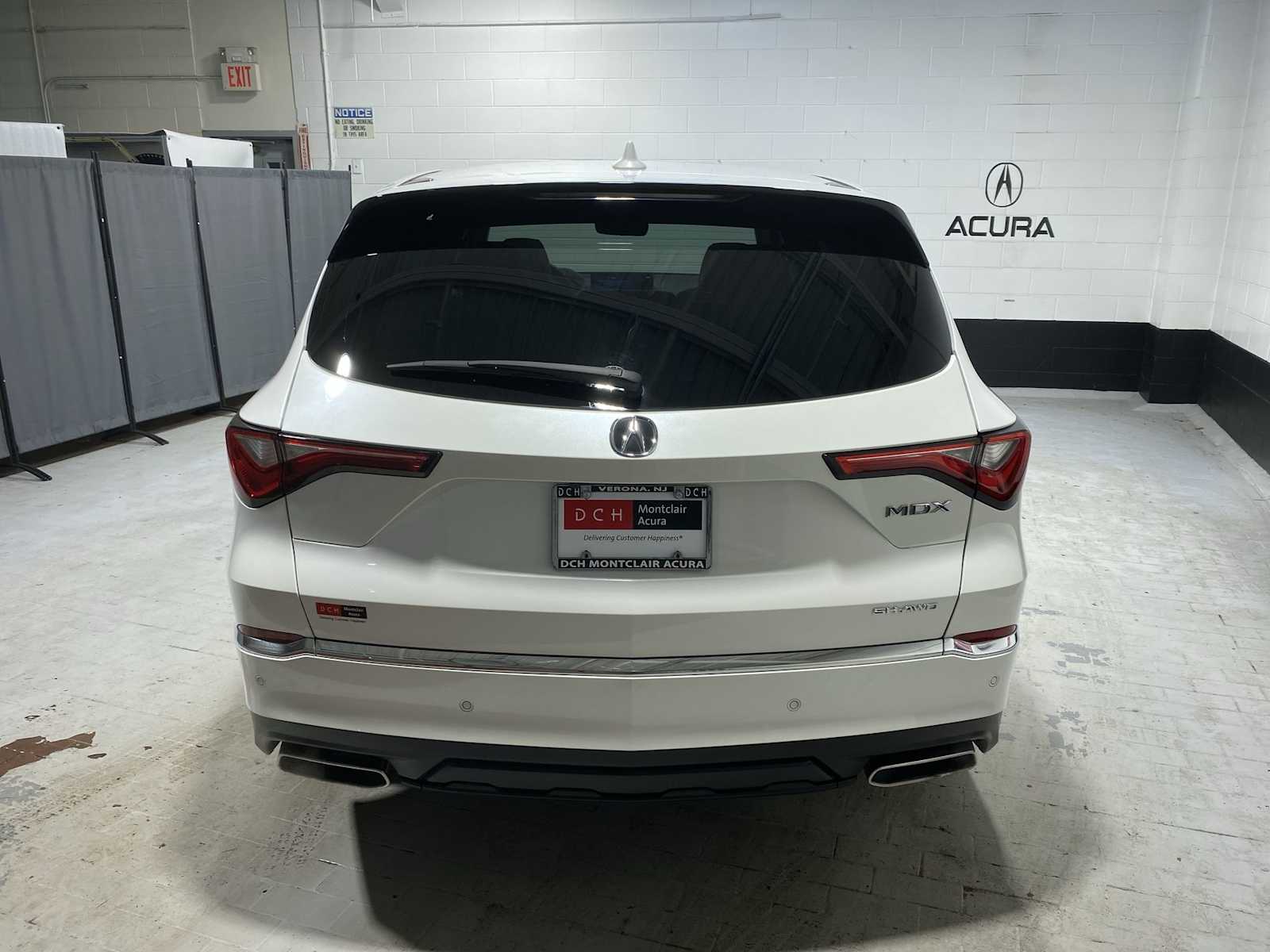 Thumbnail: 2023 Acura MDX - 5