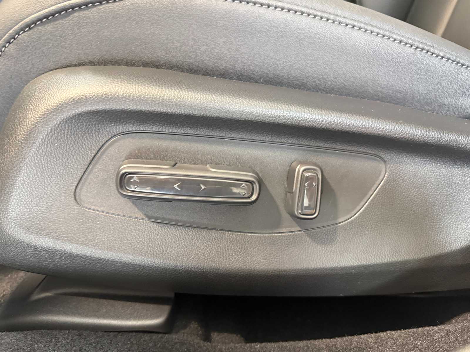 Thumbnail: 2026 Acura ADX - 18