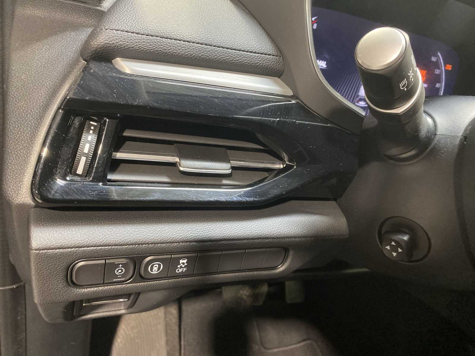 Thumbnail: 2023 Acura MDX - 24