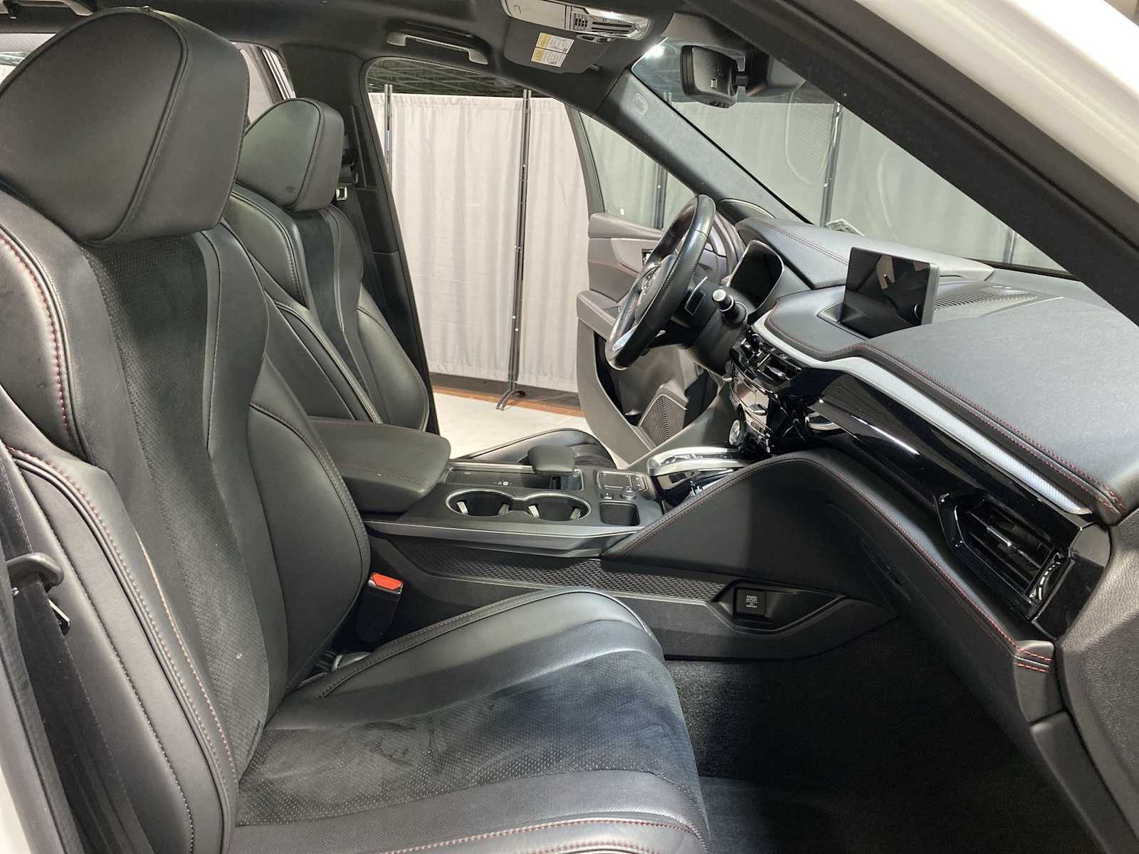 2023 Acura MDX Base 14