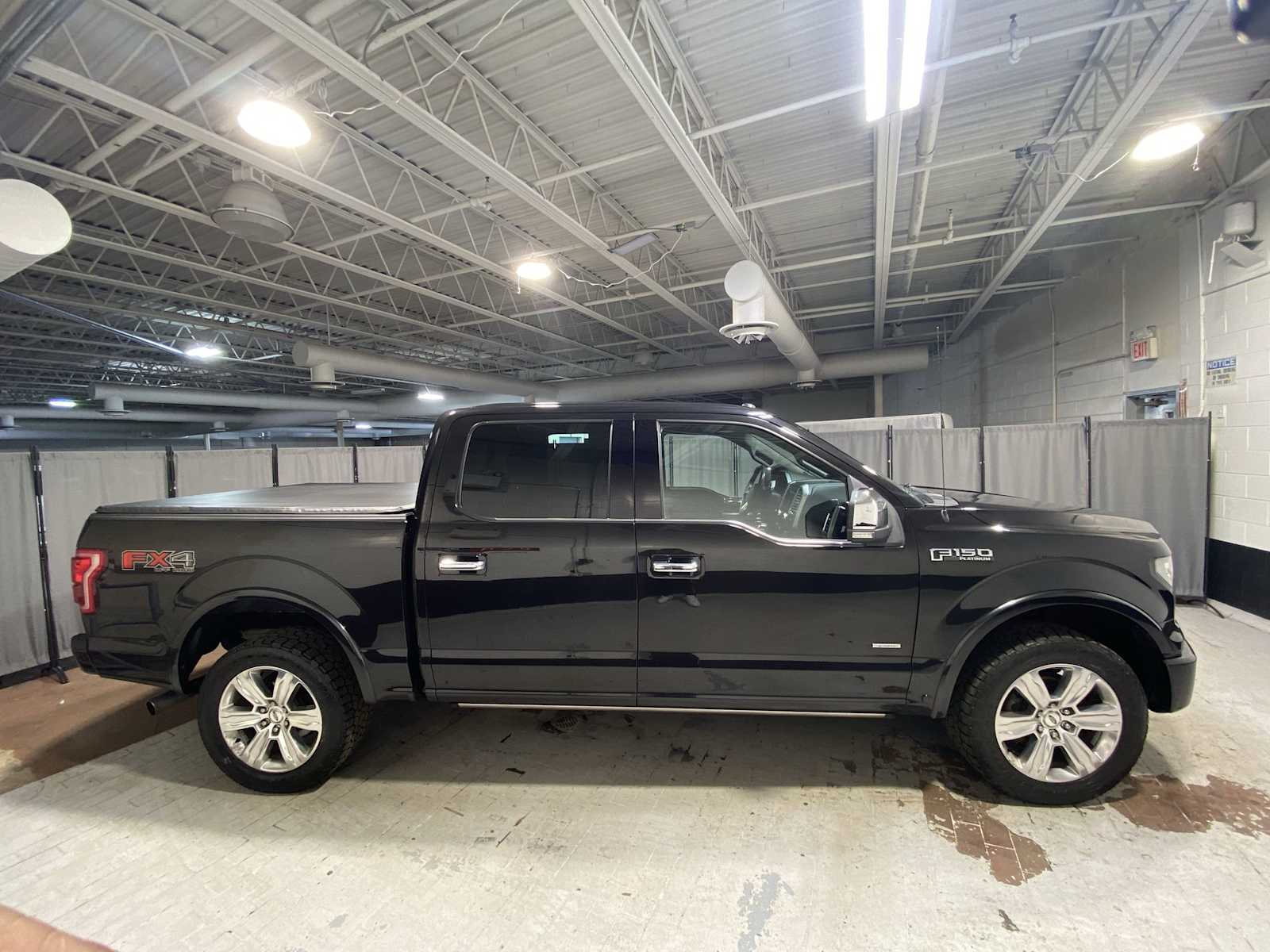 Thumbnail: 2015 Ford F-150 - 27