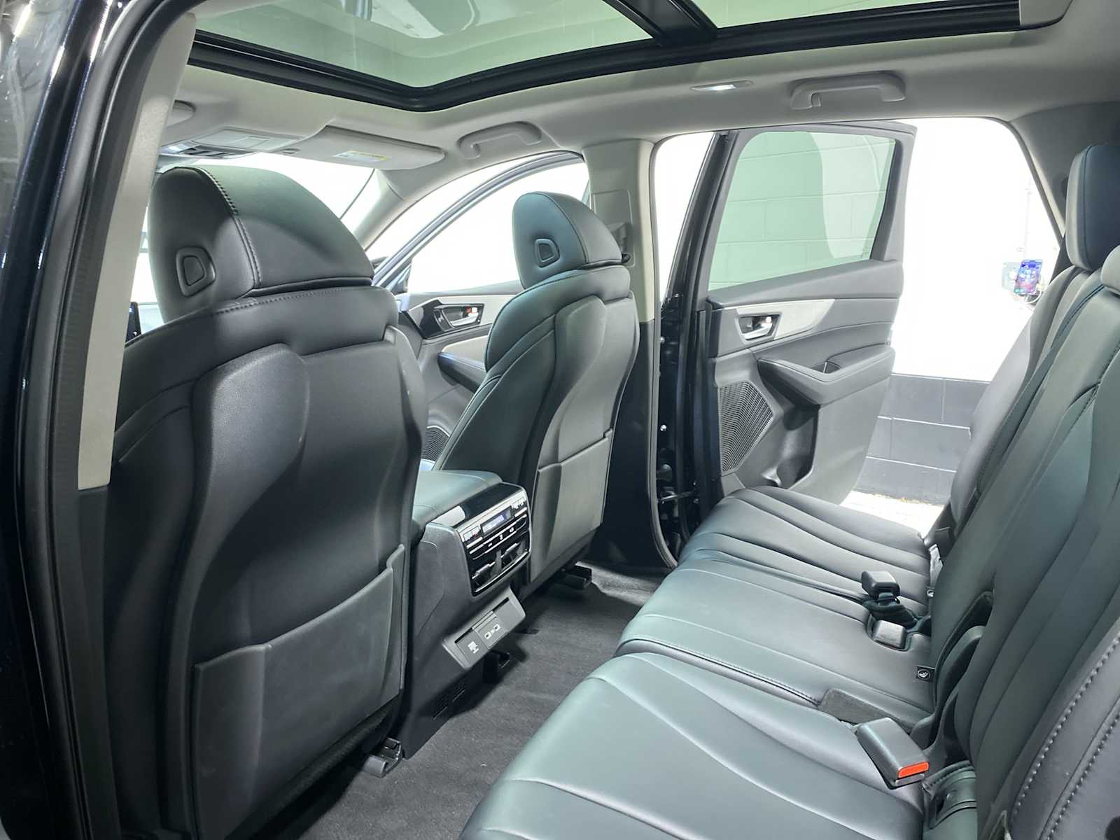 Thumbnail: 2023 Acura MDX - 12