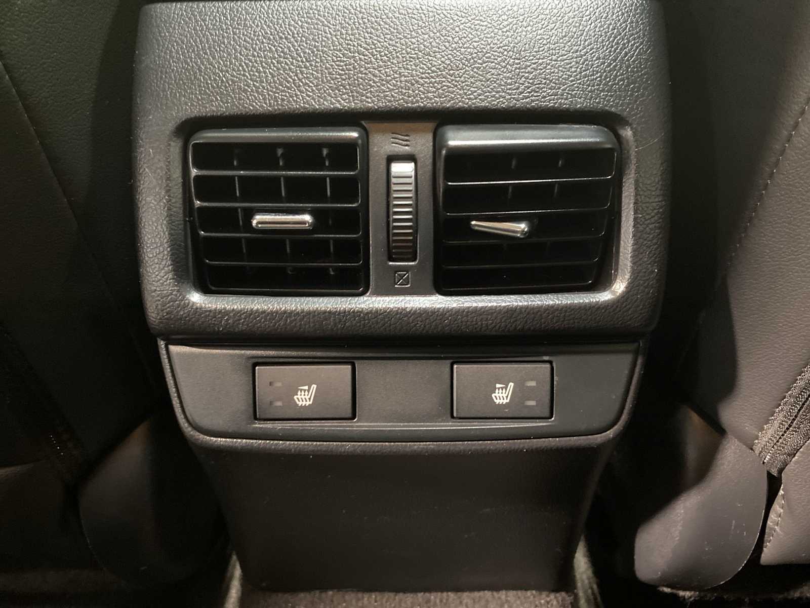 Thumbnail: 2015 Subaru Outback - 25