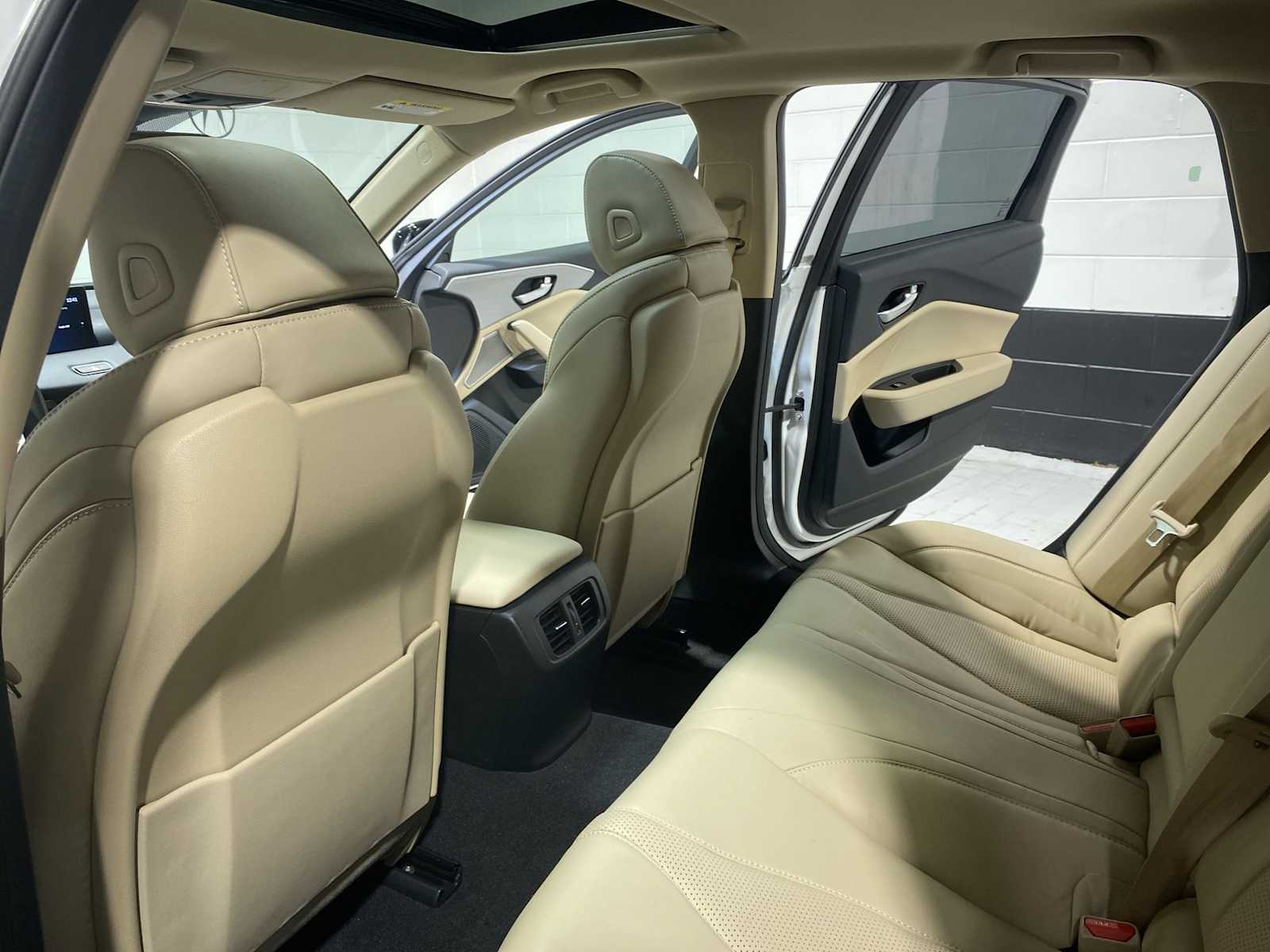 Thumbnail: 2023 Acura TLX - 12