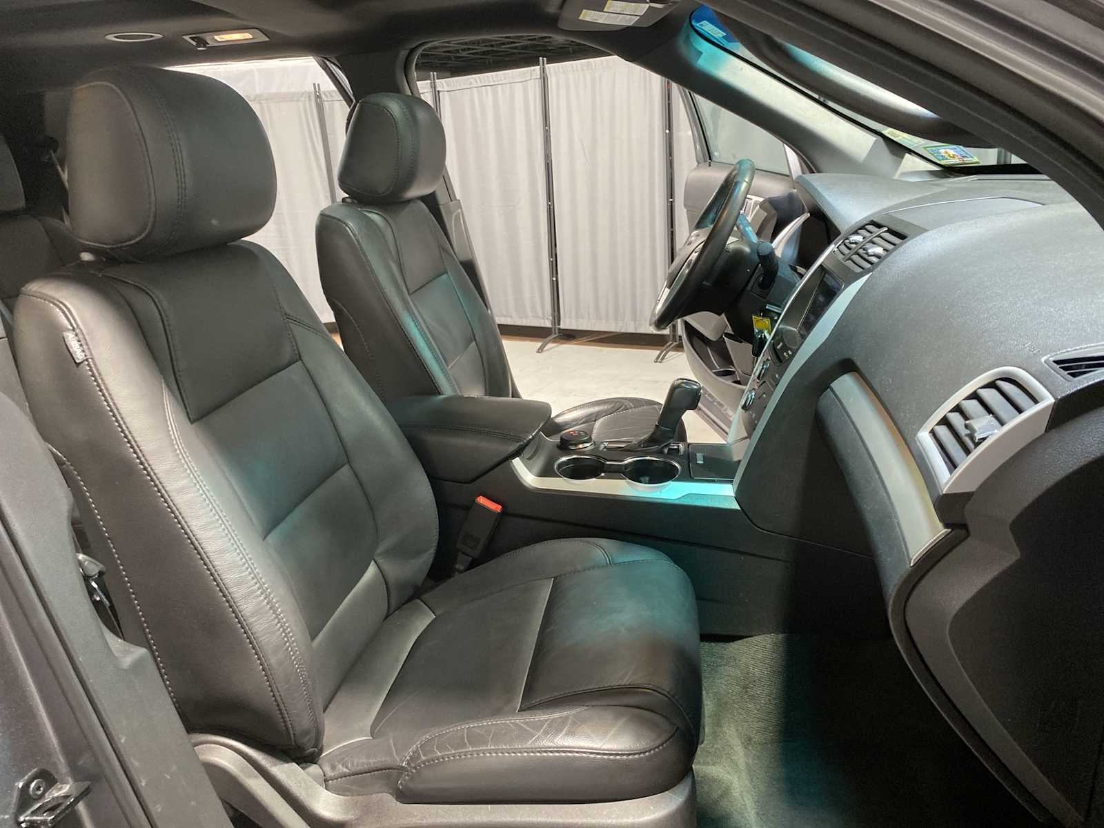 Thumbnail: 2014 Ford Explorer - 14