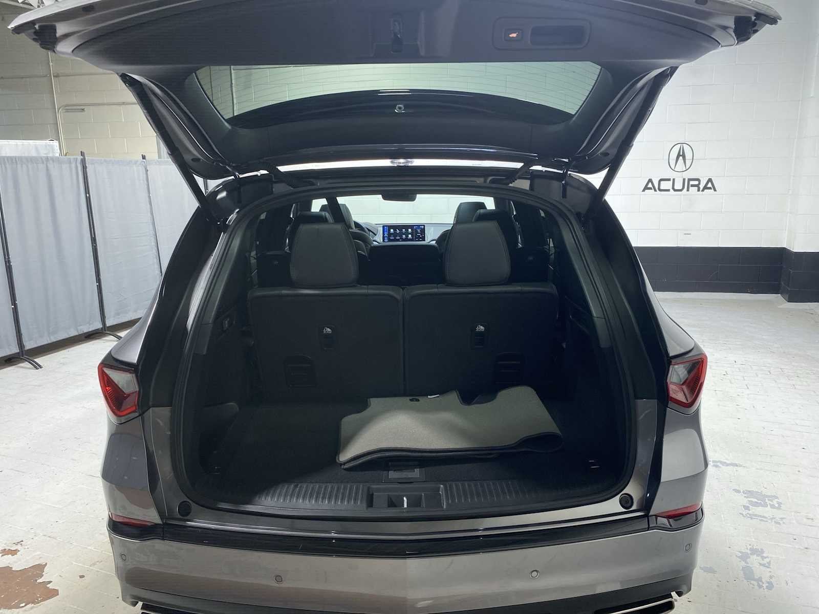 Thumbnail: 2026 Acura MDX - 19