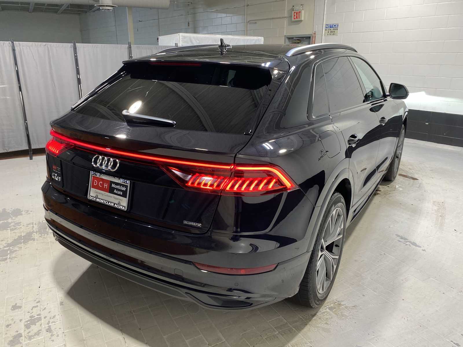 Thumbnail: 2020 Audi Q8 - 26