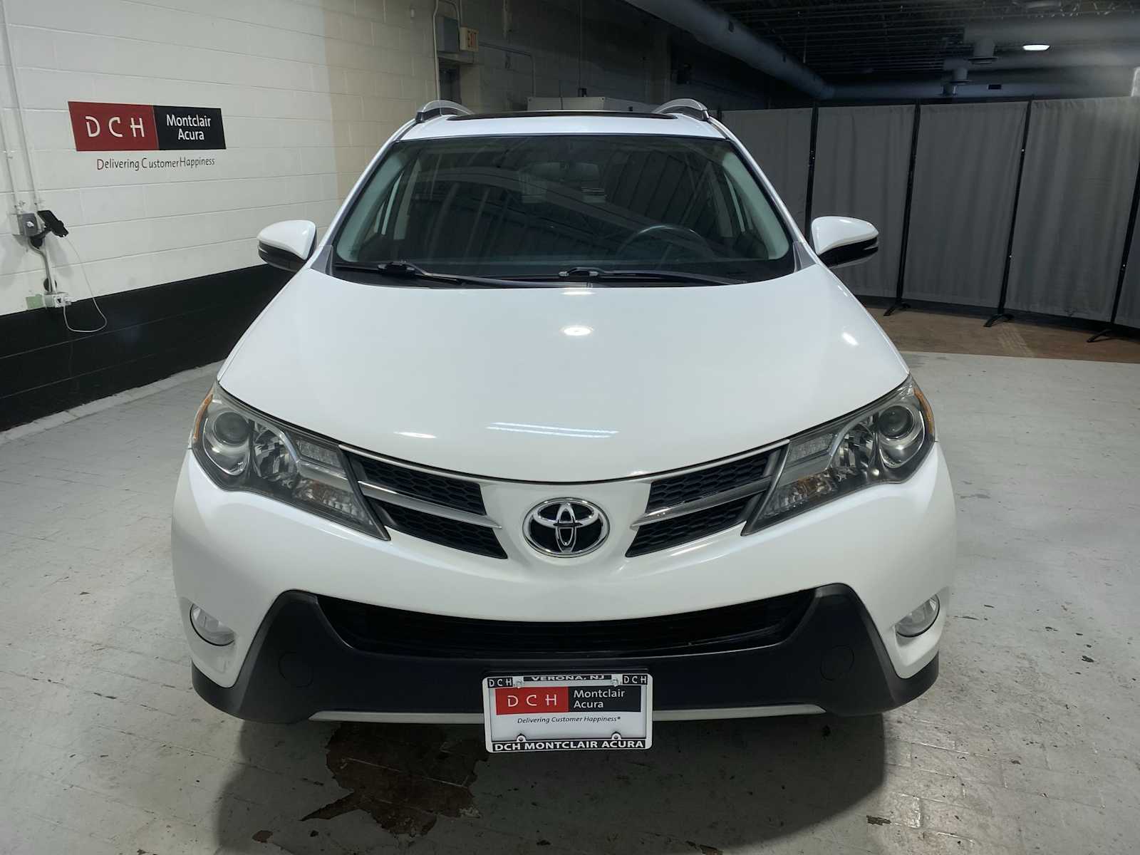 Thumbnail: 2015 Toyota RAV4 - 6