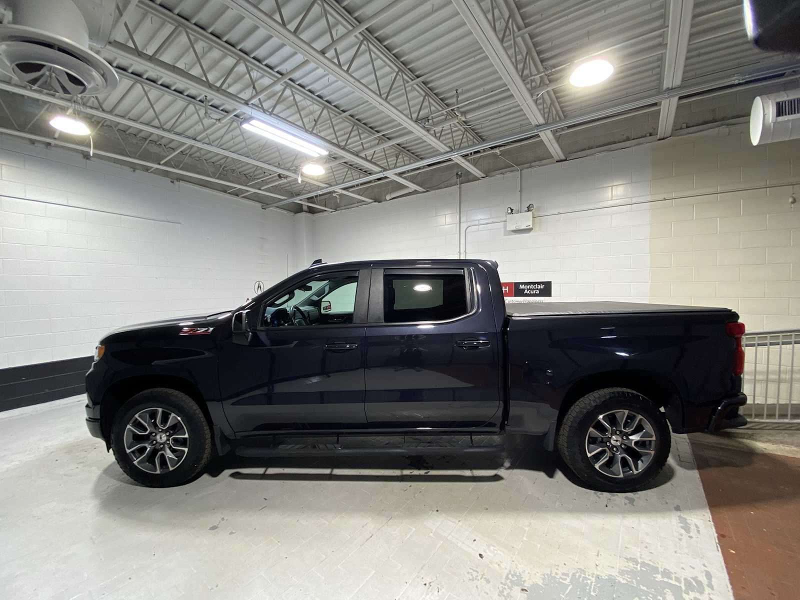Thumbnail: 2022 Chevrolet Silverado 1500 - 3
