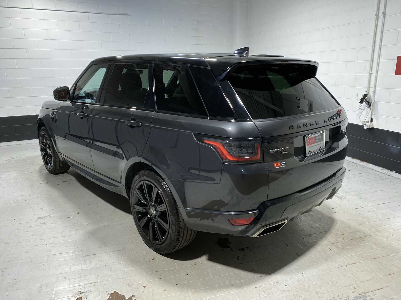 Thumbnail: 2020 Land Rover Range Rover Sport - 4